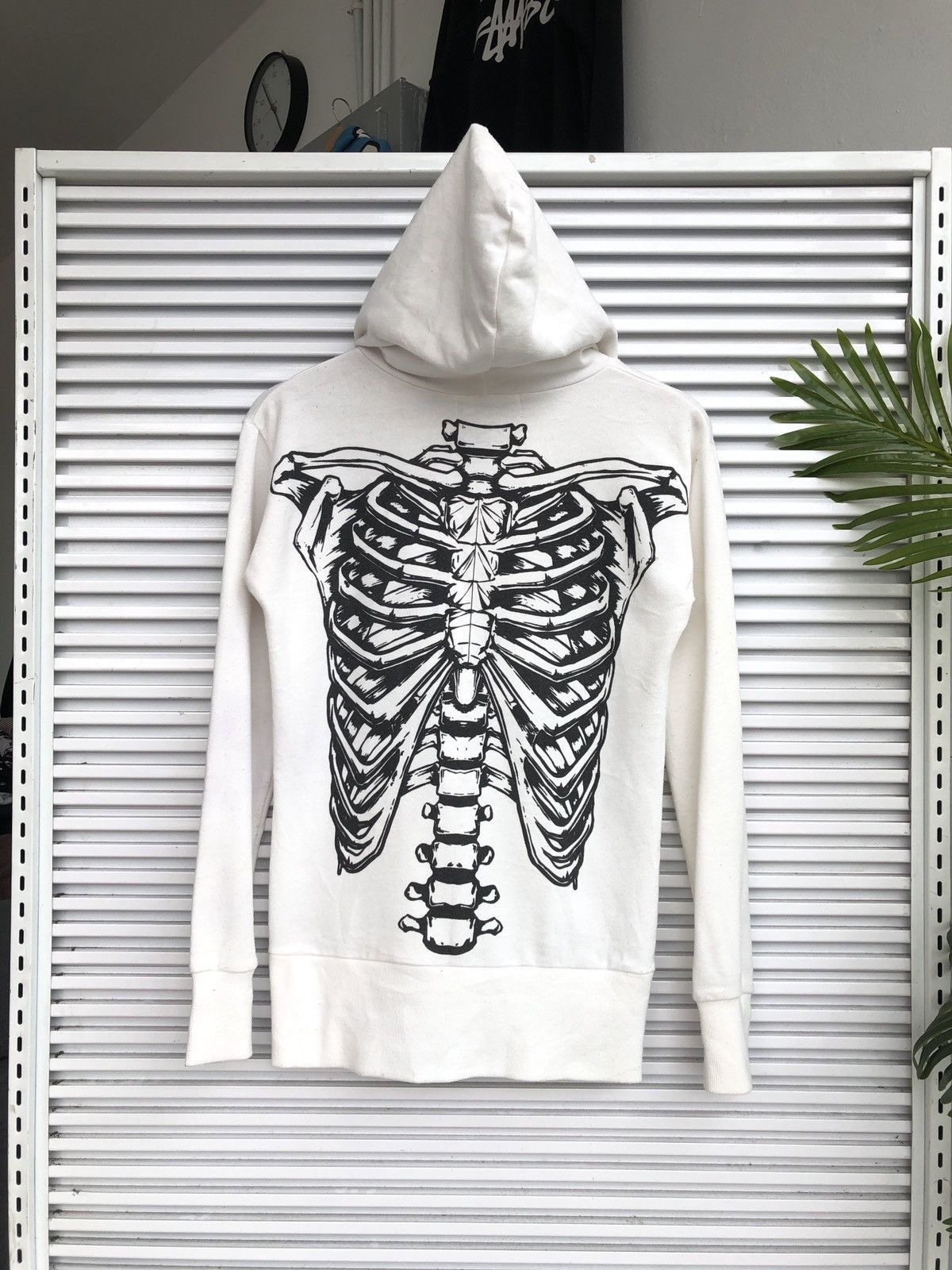 Band Tees × Vintage Vintage Gladnews Skulls Punk Rock Crewneck/ Bjork Greenday Size US S / EU 44-46 / 1 - 1 Thumbnail