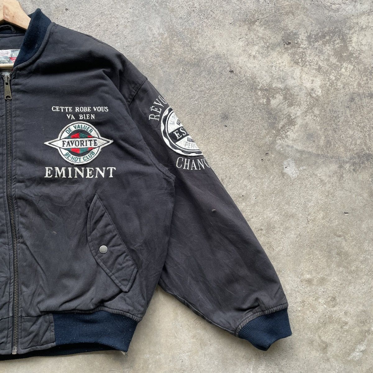 Japanese Brand RARE💥 Vintage Japanese Black Bomber Jacket Big Logo Size XL Size US XL / EU 56 / 4 - 5 Thumbnail