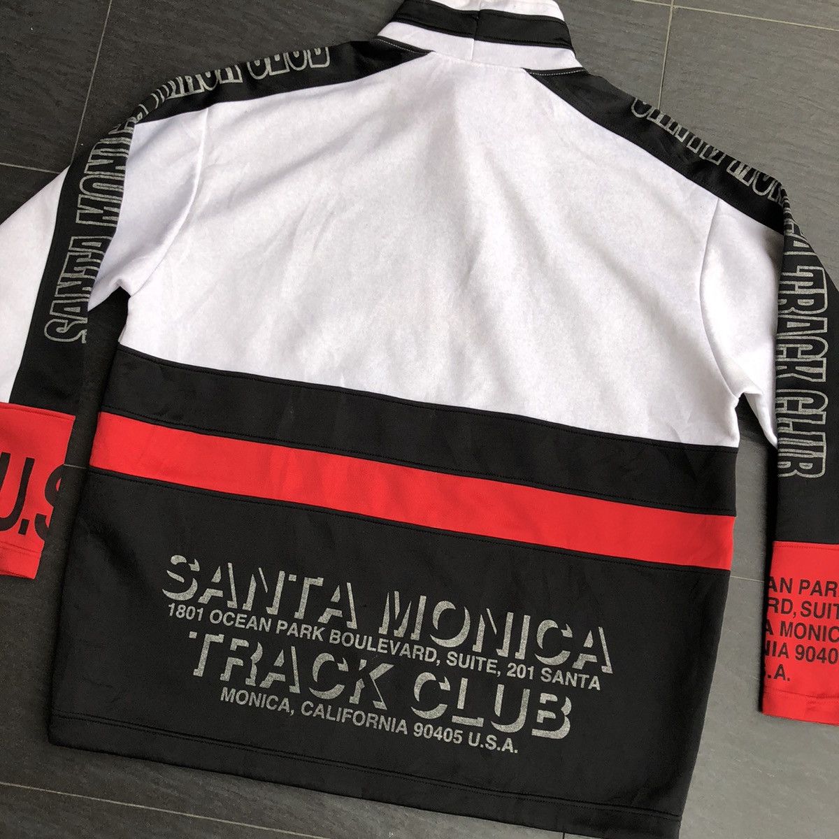 Vintage Vintage Santa Monica Big Logo Sweatshirt Size US L / EU 52-54 / 3 - 6 Thumbnail
