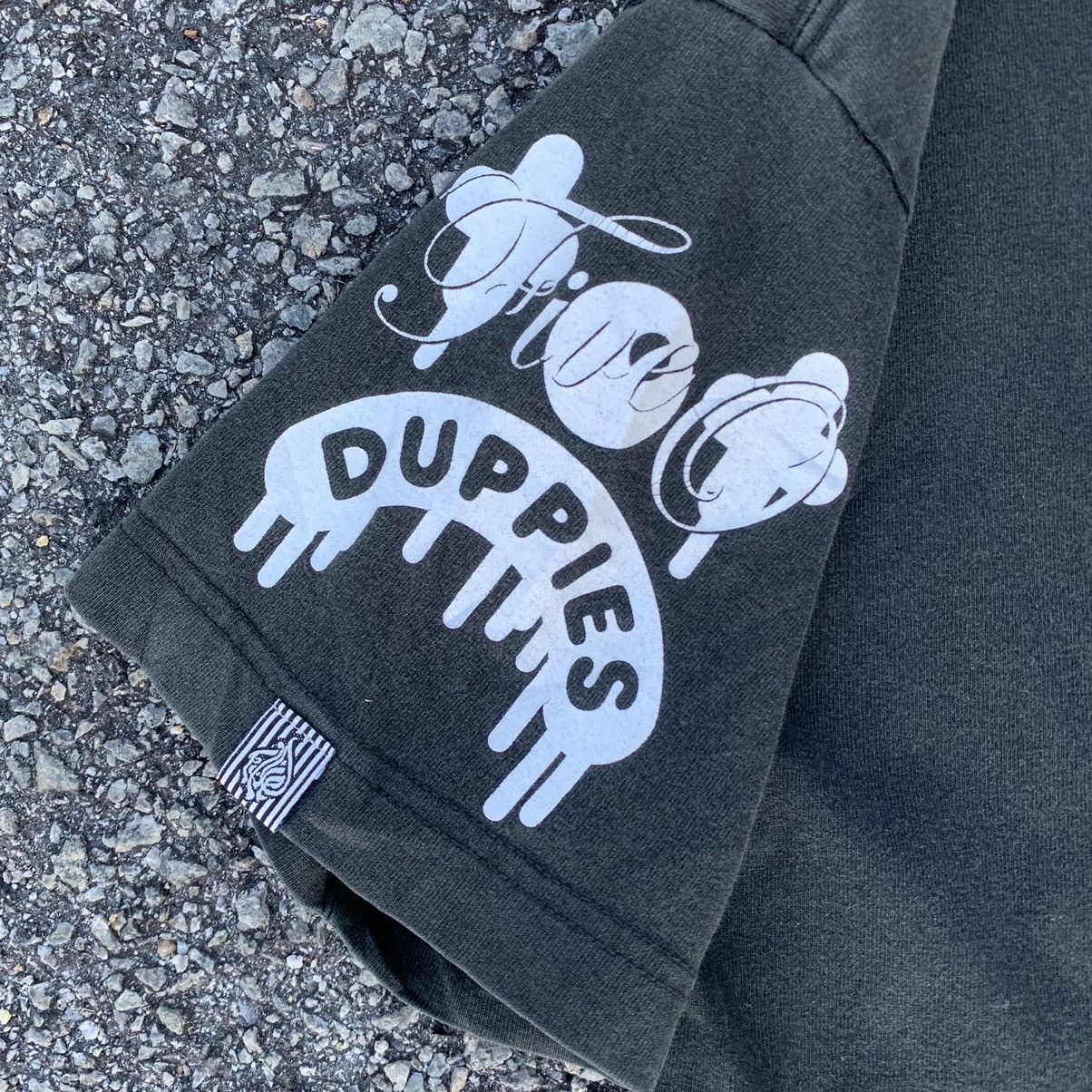Japanese Brand Five-O Duppies japnese brand art black tshirt tee Size US M / EU 48-50 / 2 - 8 Thumbnail