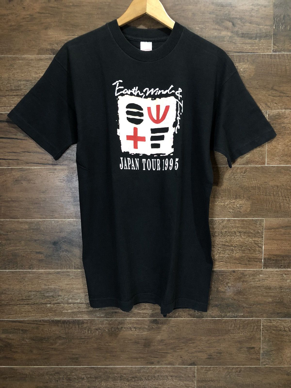 Band Tees × Vintage Vintage Earth Wind and Fire Japan Tour 1995 Shirt Size US L / EU 52-54 / 3 - 2 Thumbnail
