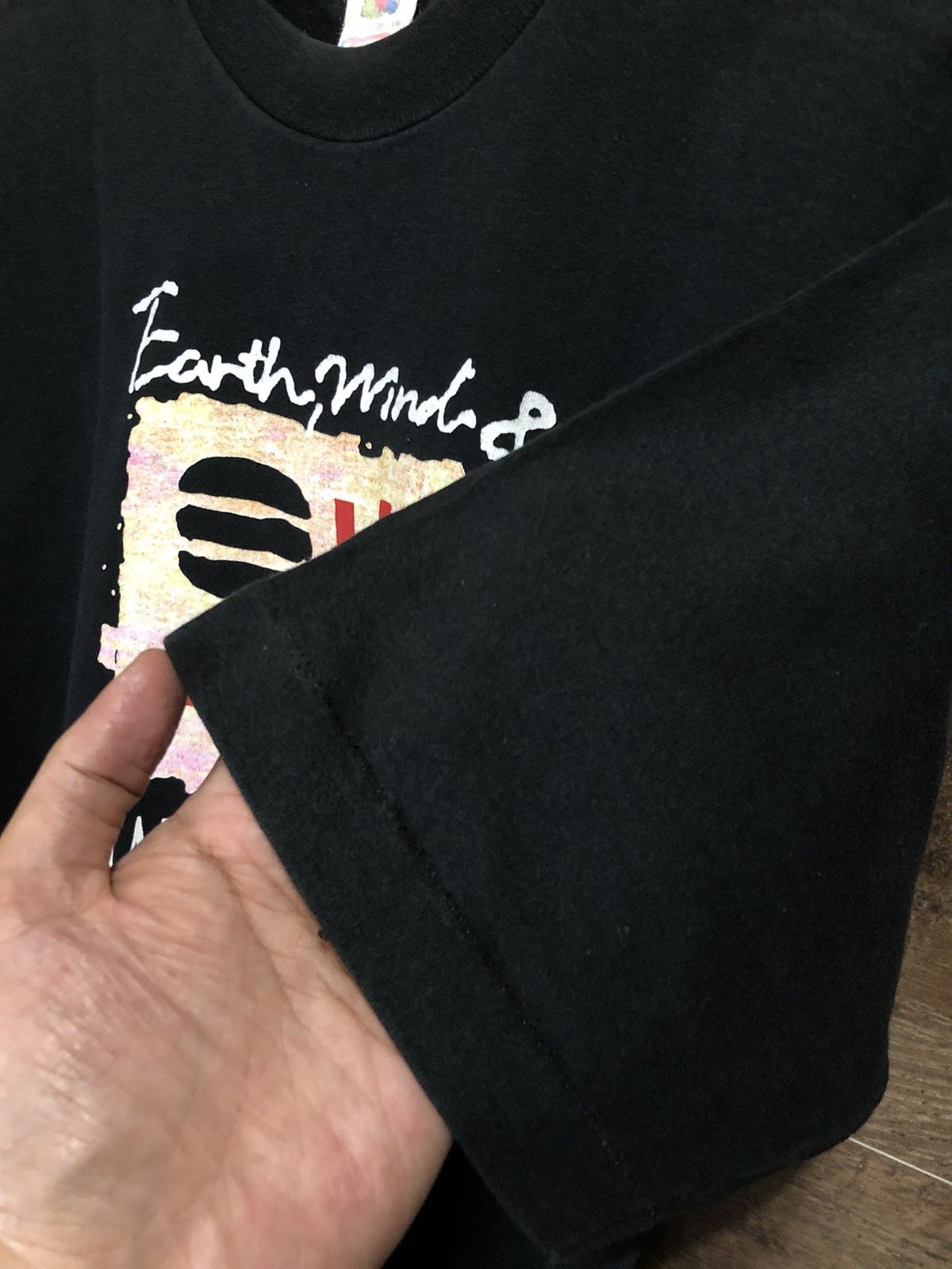 Band Tees × Vintage Vintage Earth Wind and Fire Japan Tour 1995 Shirt Size US L / EU 52-54 / 3 - 4 Thumbnail