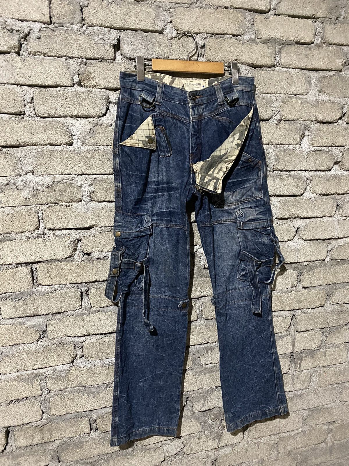 Japanese Brand 🔥SALE🔥COMBAT TACTICAL BONDAGE STYLE JEANS Size US 30 / EU 46 - 3 Thumbnail