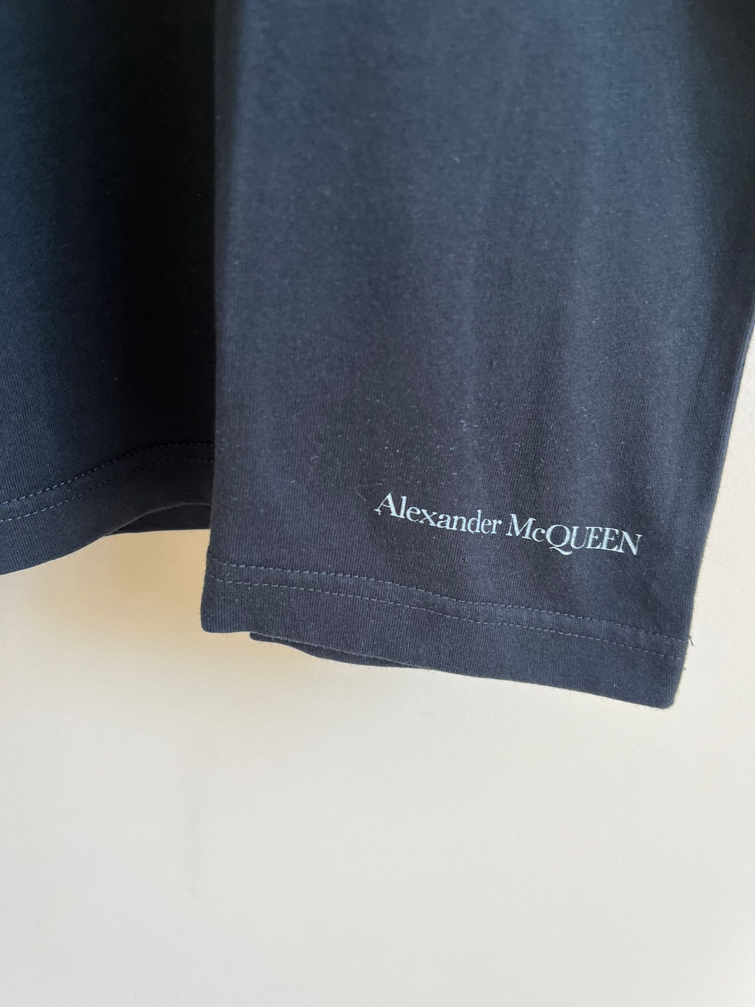 Alexander McQueen Short Sleeve Tee Shirt in Black Size US M / EU 48-50 / 2 - 4 Thumbnail