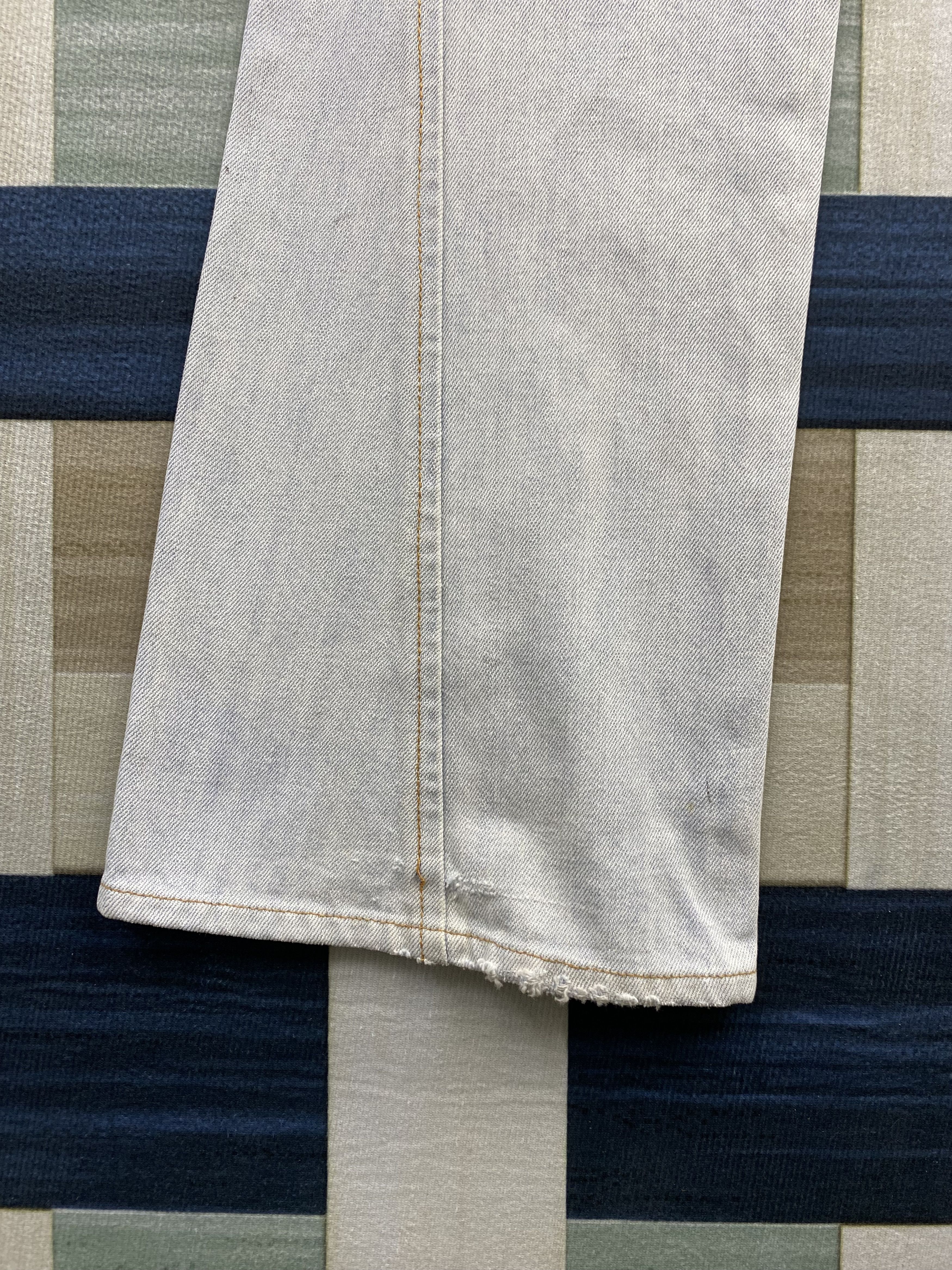 Burberry Burberry Light Wash Flare Jean Size 29" - 15 Thumbnail