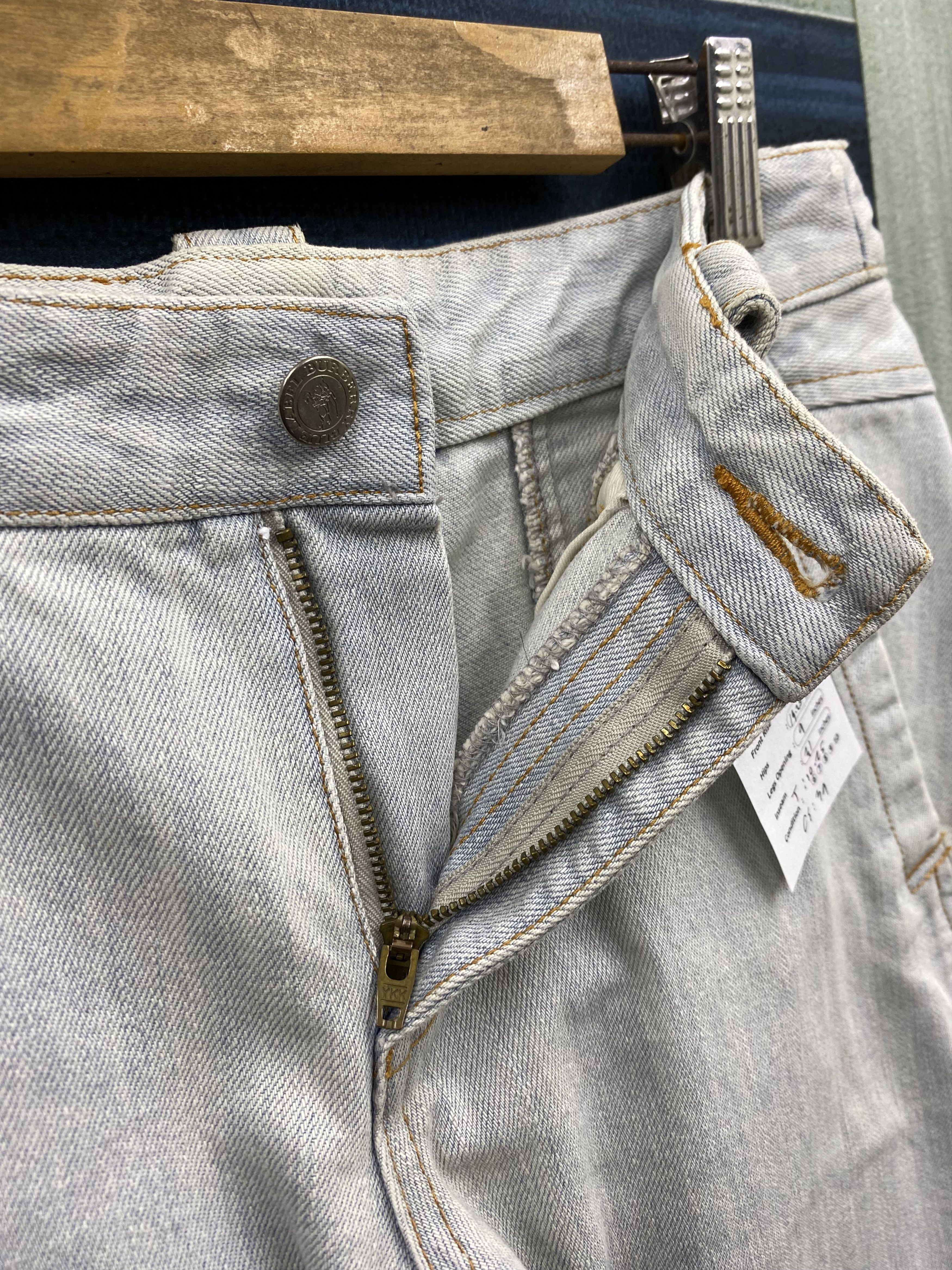 Burberry Burberry Light Wash Flare Jean Size 29" - 17 Thumbnail