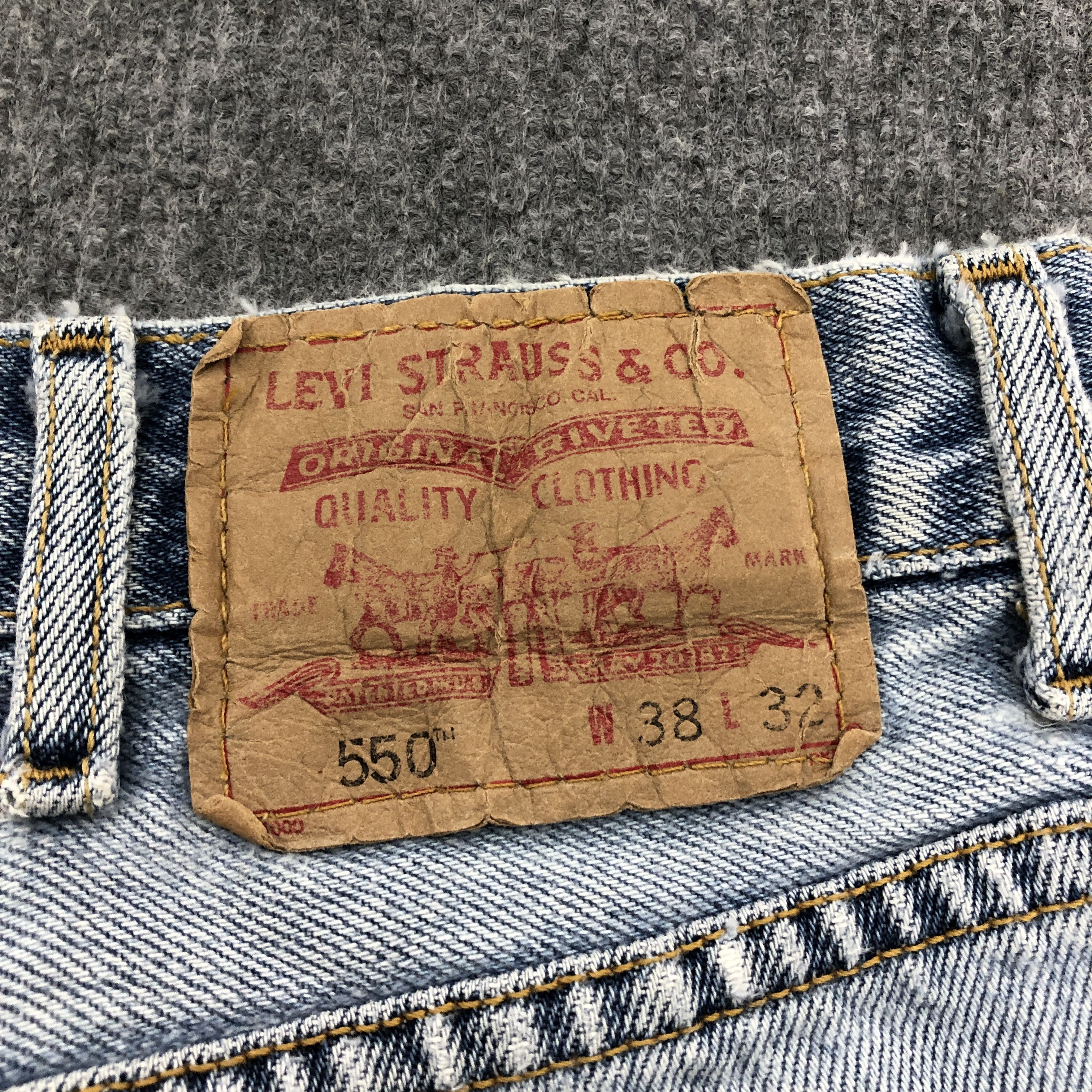 Levi's Vintage Y2k Levi's 550 Relaxed Fit Distress Denim Jean Size US 36 / EU 52 - 5 Thumbnail