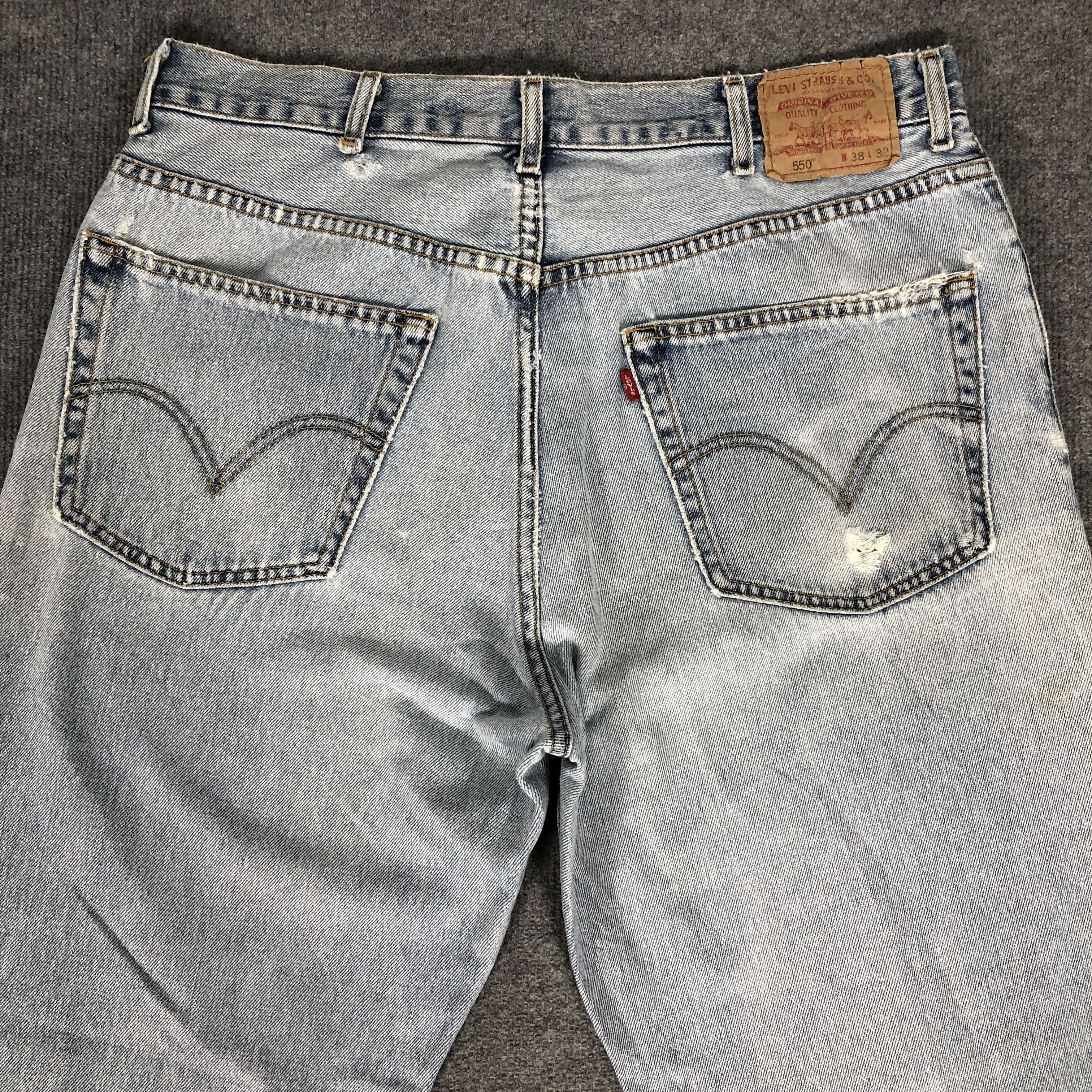 Levi's Vintage Y2k Levi's 550 Relaxed Fit Distress Denim Jean Size US 36 / EU 52 - 4 Thumbnail