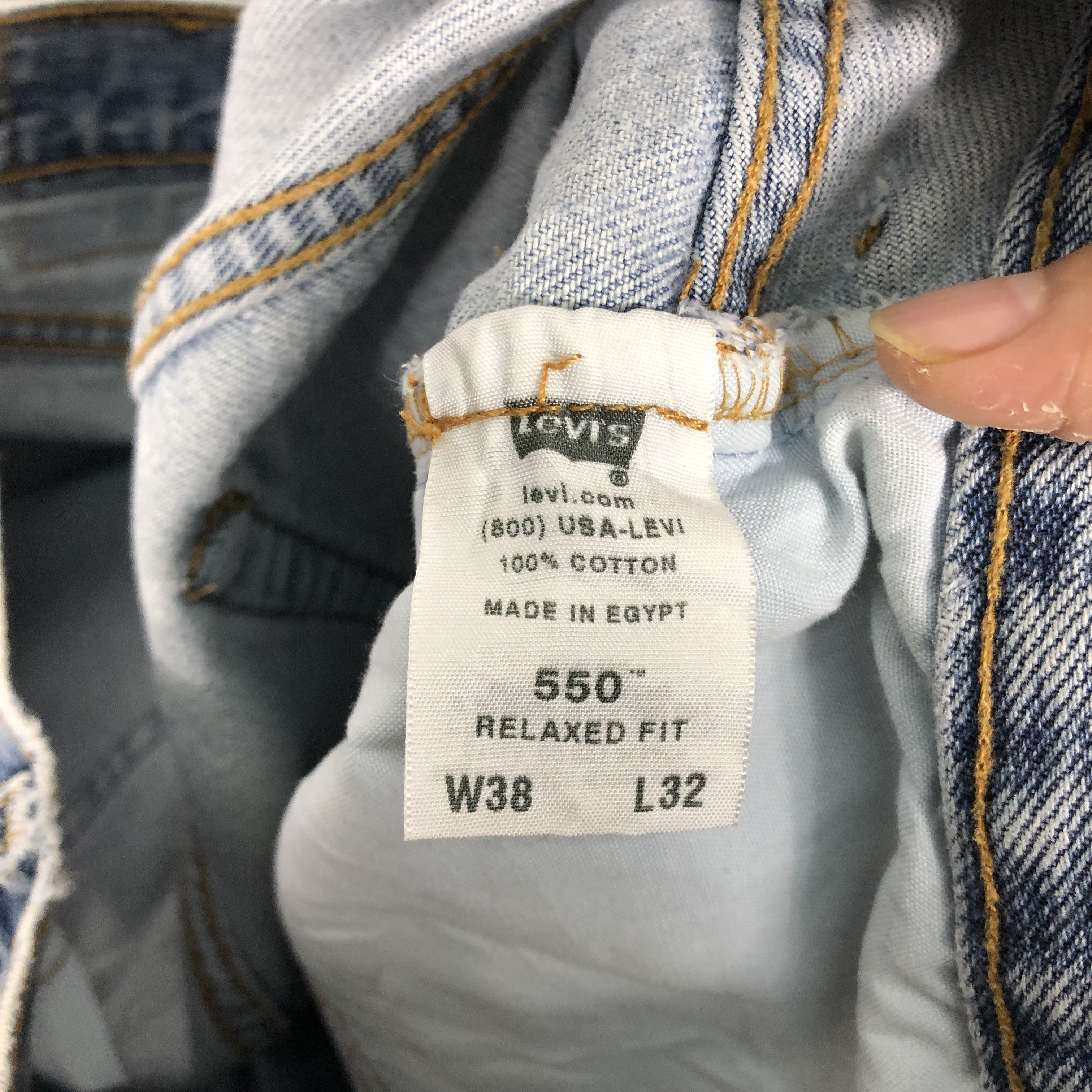 Levi's Vintage Y2k Levi's 550 Relaxed Fit Distress Denim Jean Size US 36 / EU 52 - 21 Thumbnail