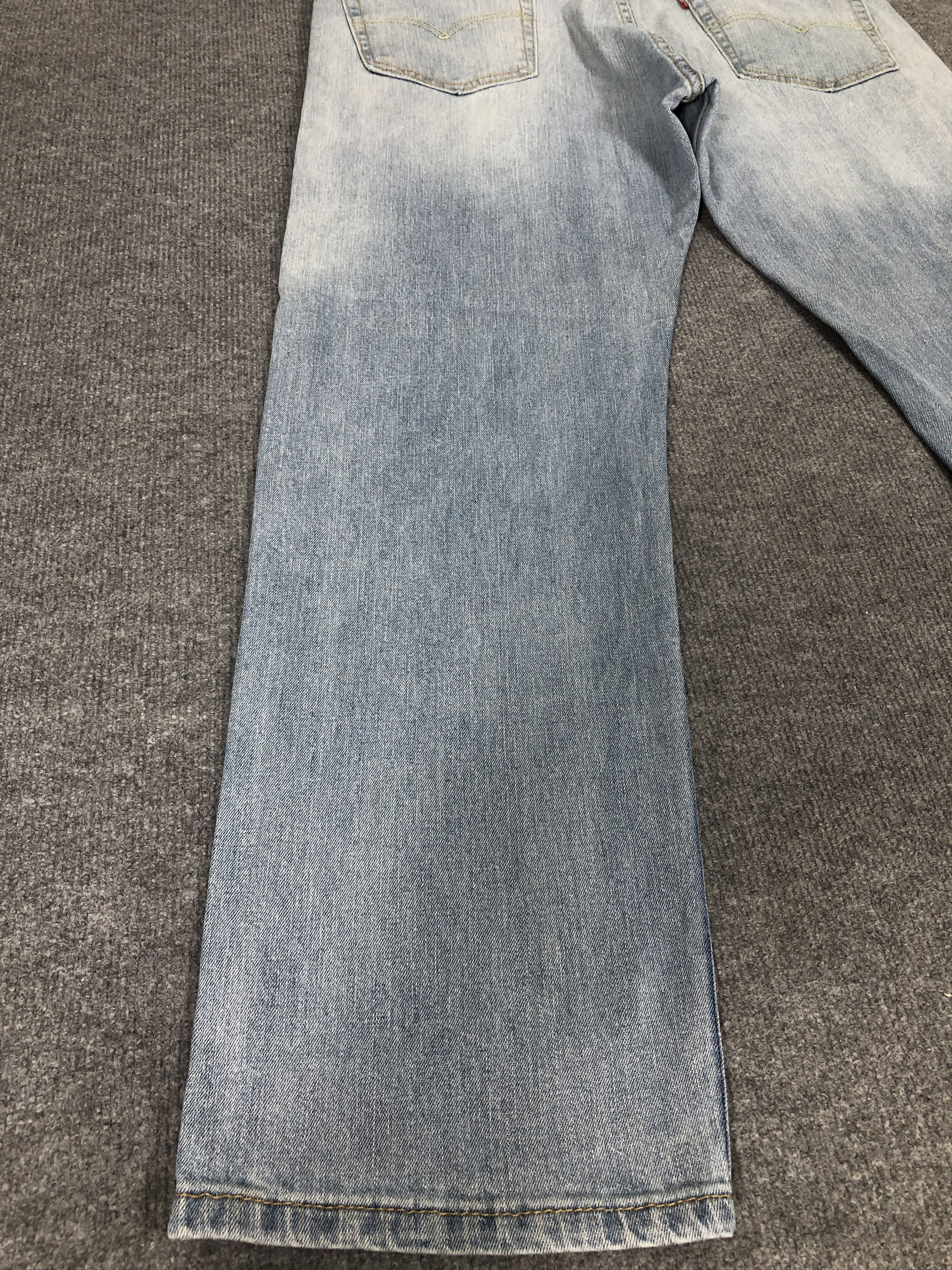 Levi's Vintage Y2k Levi's 505 Faded Blue Denim Jean Size US 37 - 10 Thumbnail