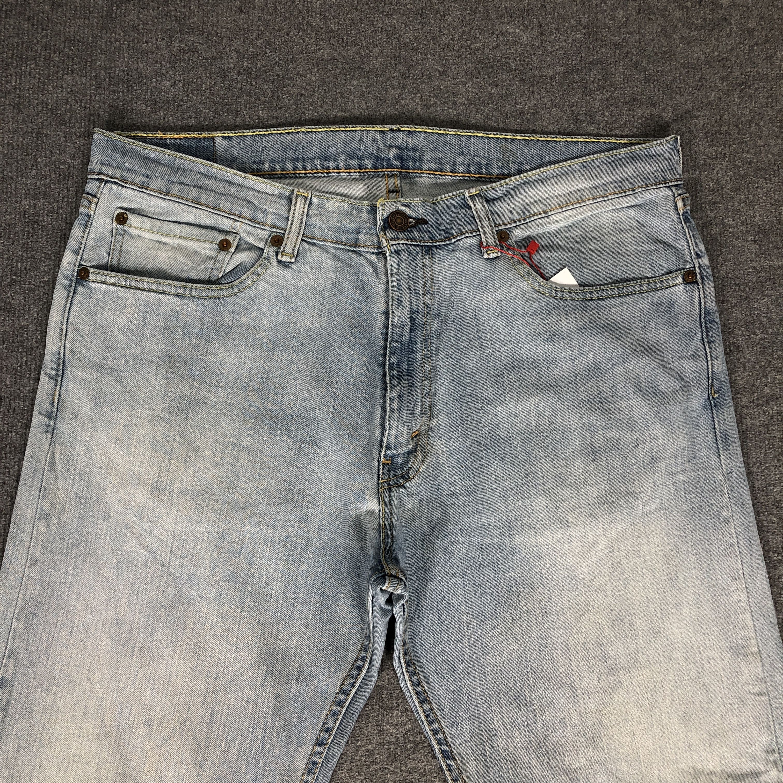 Levi's Vintage Y2k Levi's 505 Faded Blue Denim Jean Size US 37 - 3 Thumbnail