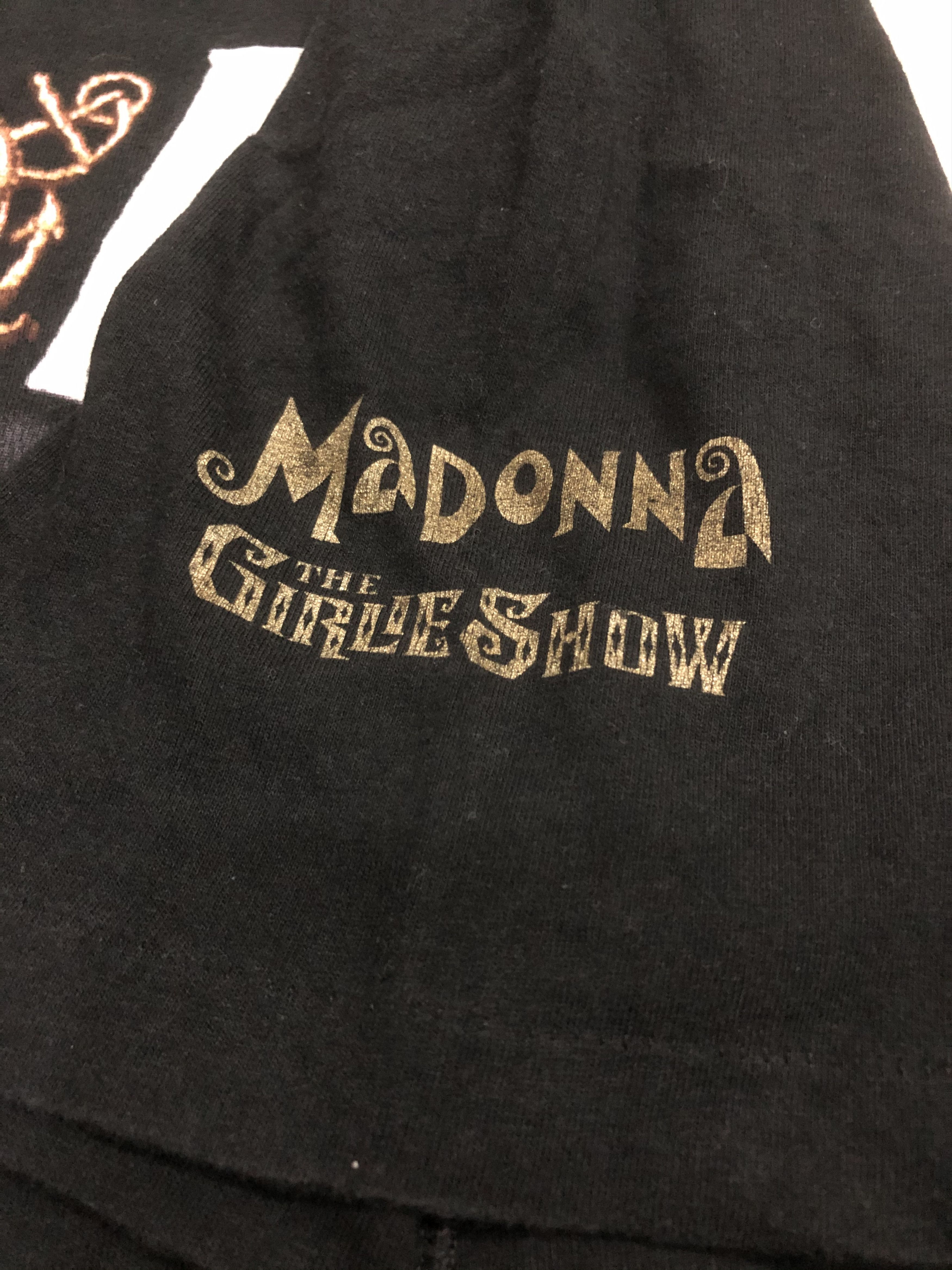 Vintage Vintage Rare Madonna The Girlie Show Tshirt Size US XL / EU 56 / 4 - 5 Thumbnail