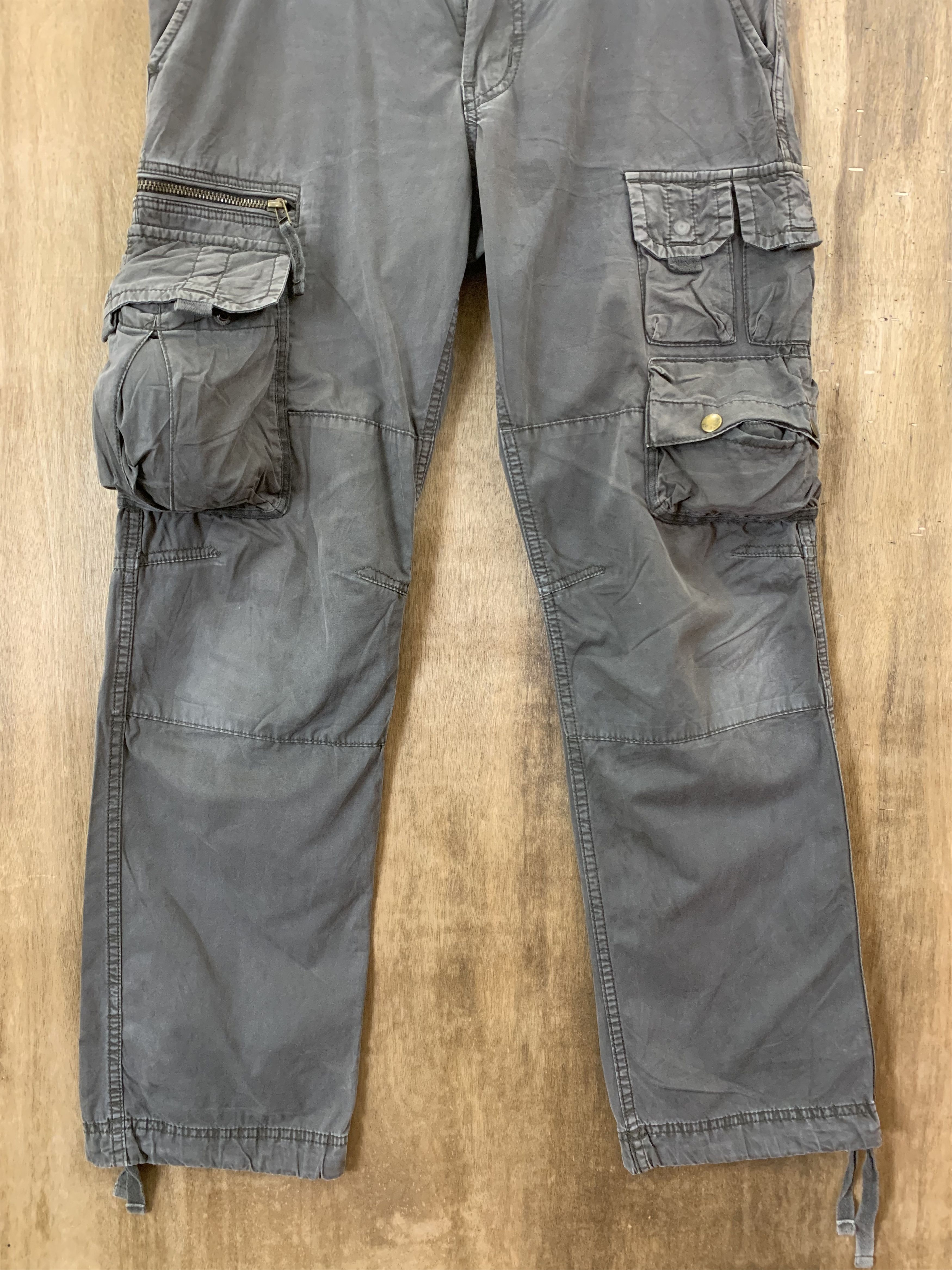 Japanese Brand Cargo Pants Japanese Branded Multipocket Grey Rare Pocket Size US 31 - 4 Thumbnail
