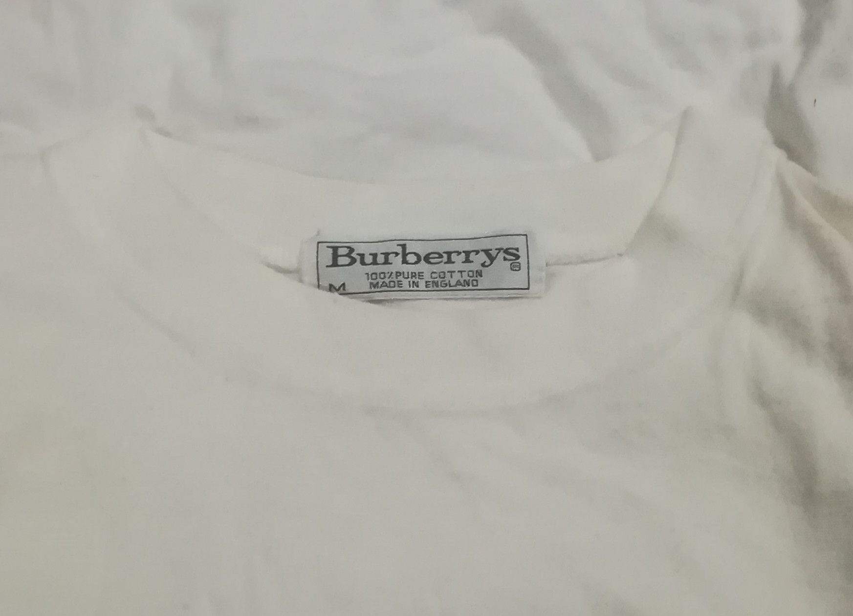 Burberry Vintage Burberrys Of London Spellout Tshirt Size US M / EU 48-50 / 2 - 5 Thumbnail