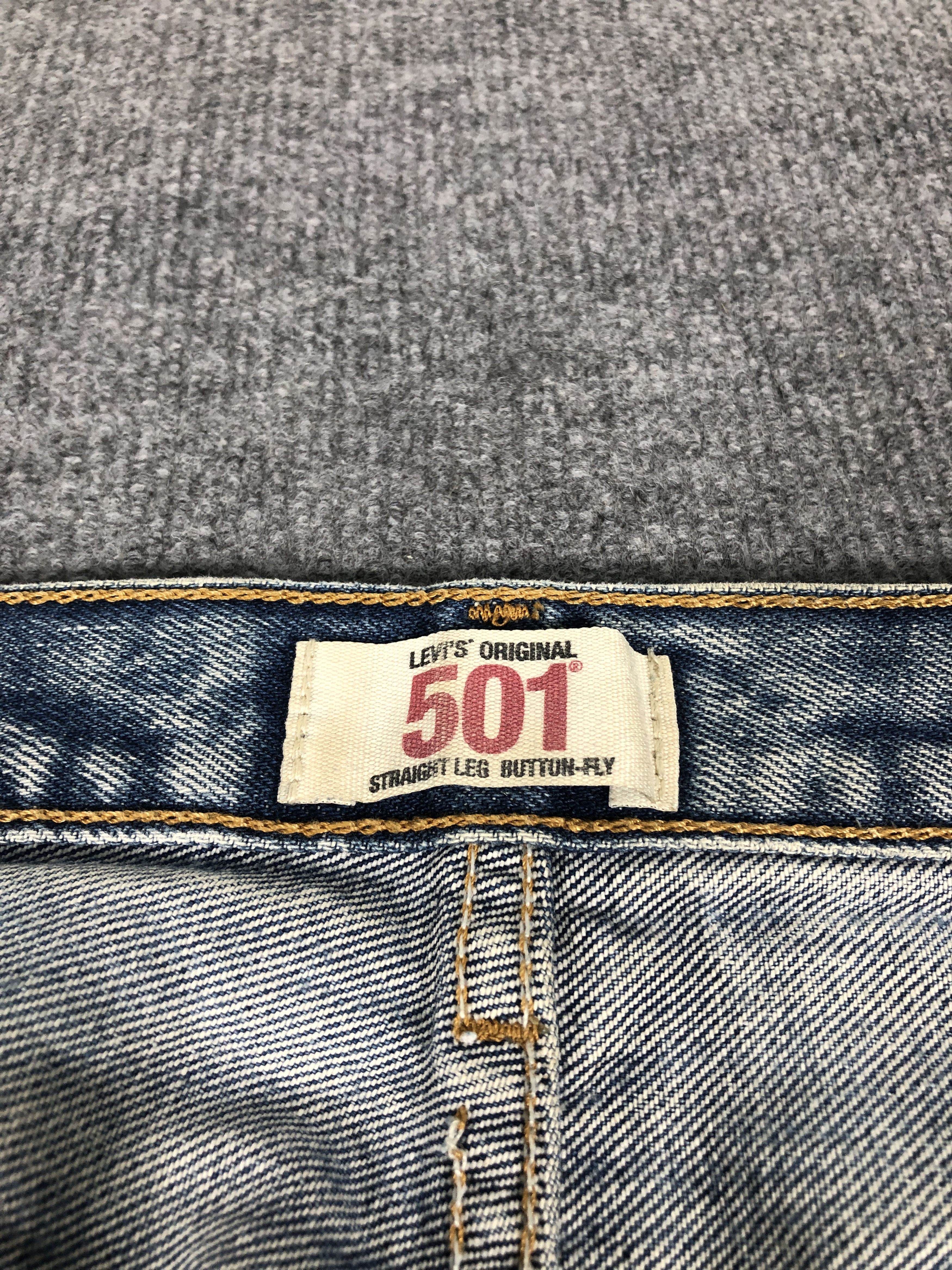 Levi's Vintage Y2k Levi's 501 Distress Faded Blue Denim Jean Size US 34 / EU 50 - 19 Thumbnail