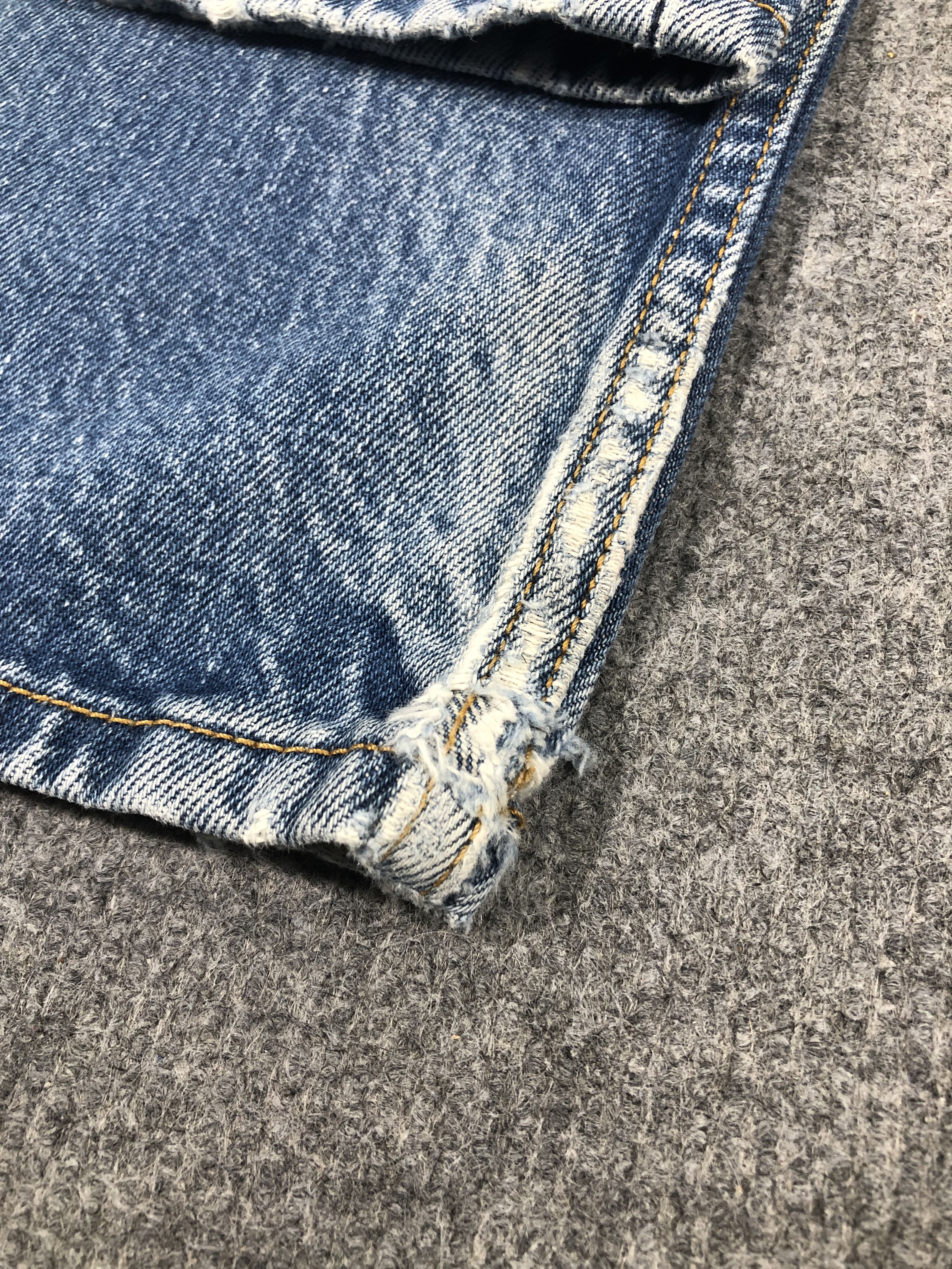 Levi's Vintage Y2k Levi's 501 Distress Faded Blue Denim Jean Size US 34 / EU 50 - 15 Thumbnail