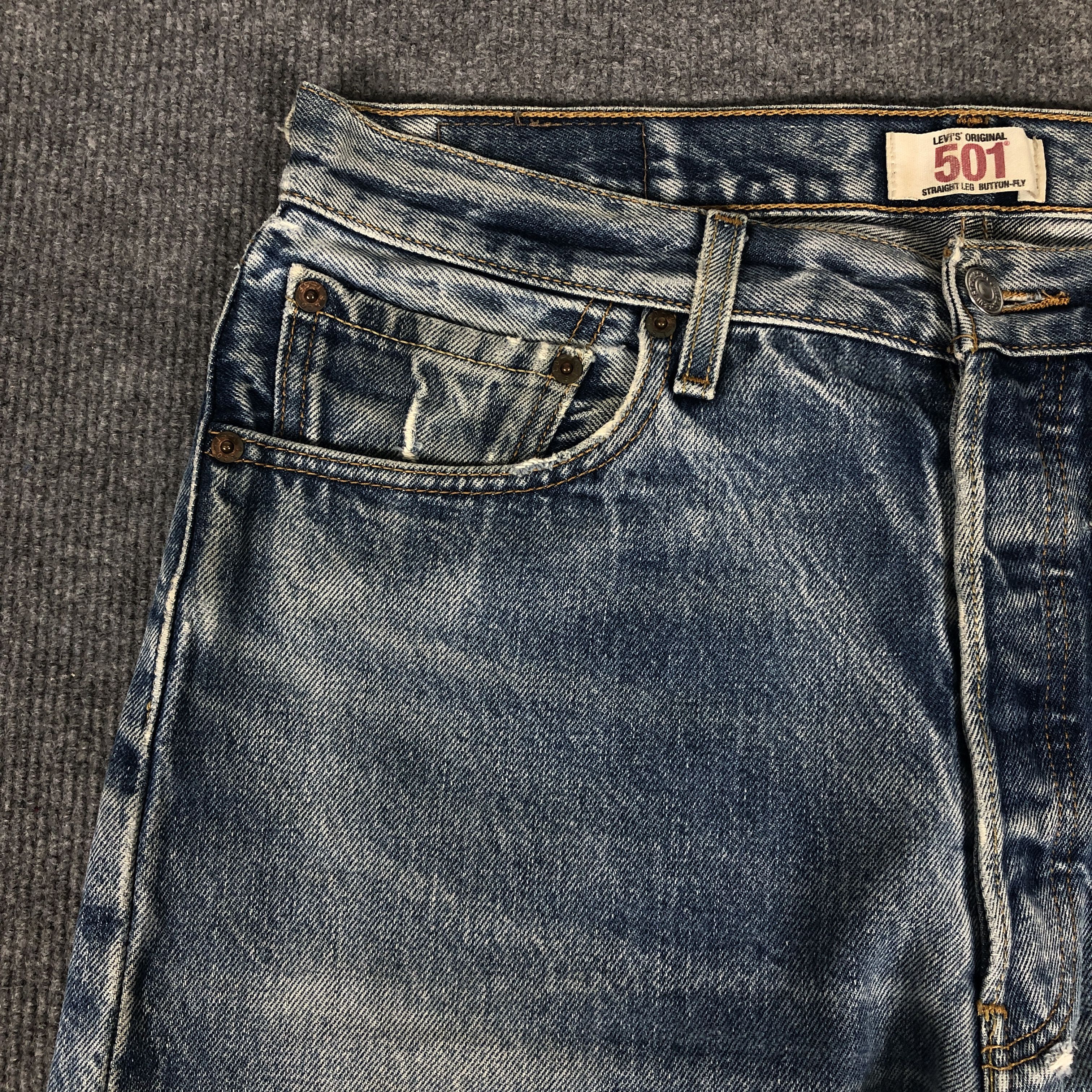 Levi's Vintage Y2k Levi's 501 Distress Faded Blue Denim Jean Size US 34 / EU 50 - 12 Thumbnail