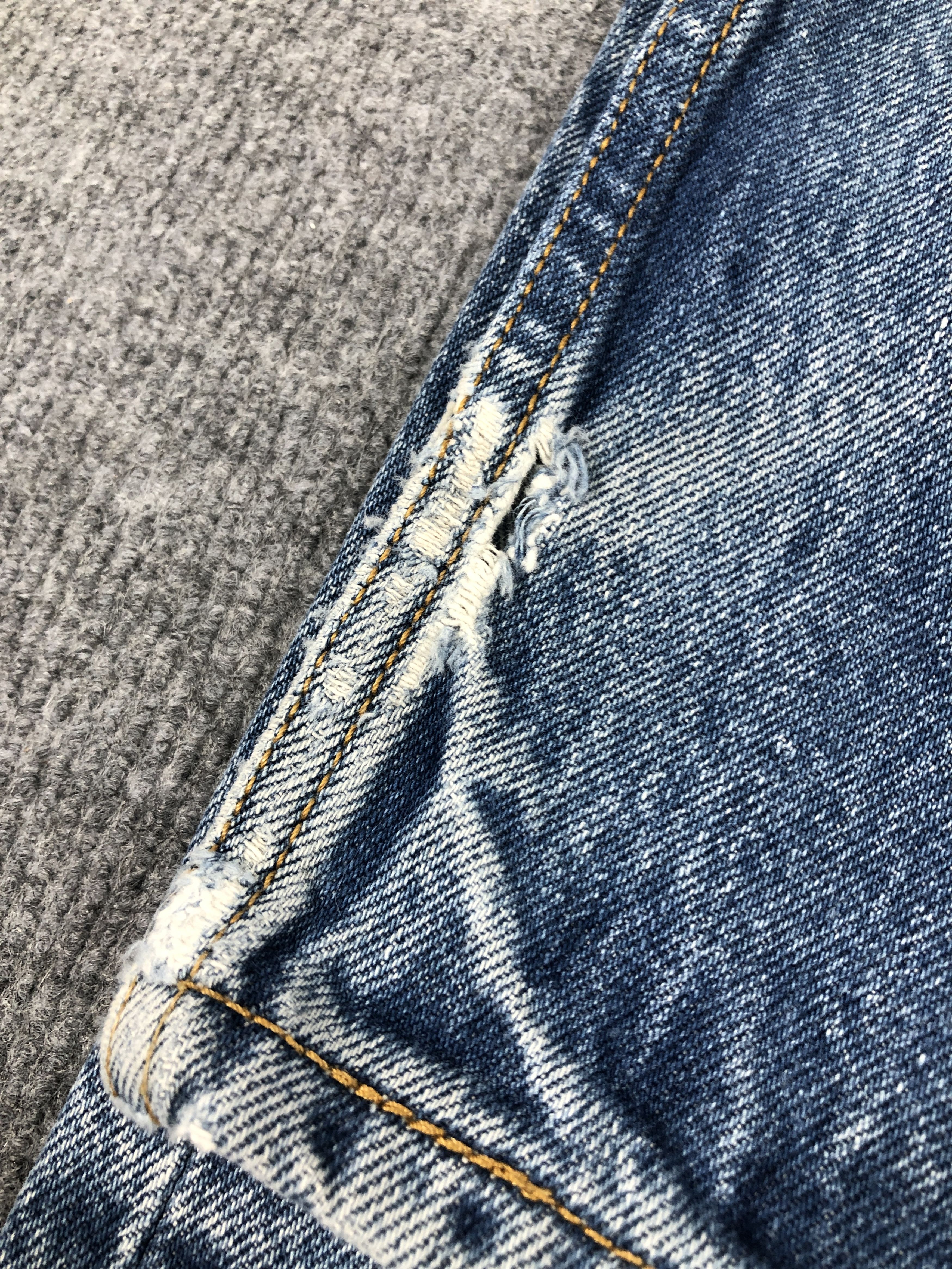 Levi's Vintage Y2k Levi's 501 Distress Faded Blue Denim Jean Size US 34 / EU 50 - 14 Thumbnail
