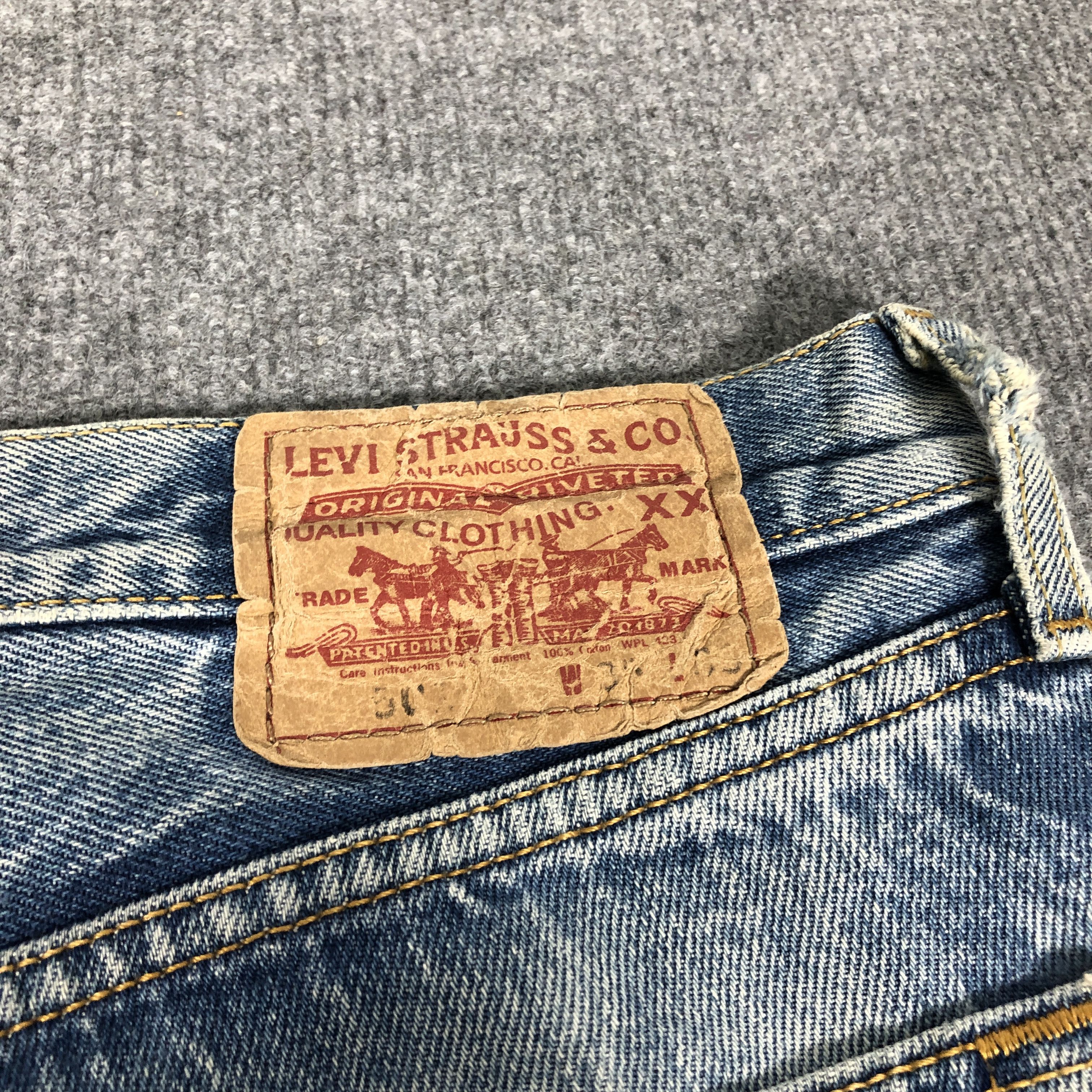 Levi's Vintage Y2k Levi's 501 Distress Faded Blue Denim Jean Size US 34 / EU 50 - 5 Thumbnail