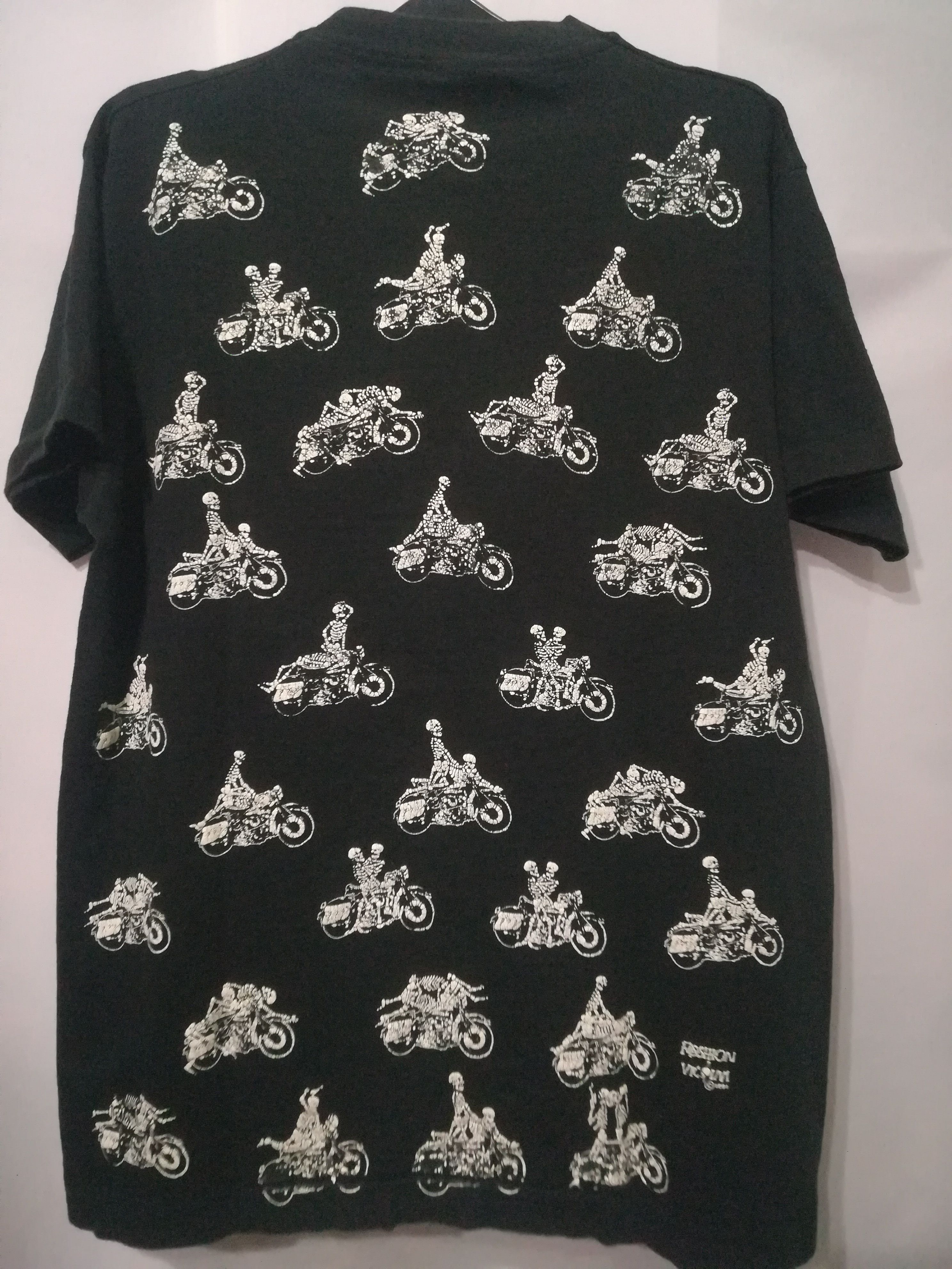 Other Vintage 90s Skeleton Sex Position Fashion Victim Tshirt Size US M / EU 48-50 / 2 - 2 Thumbnail