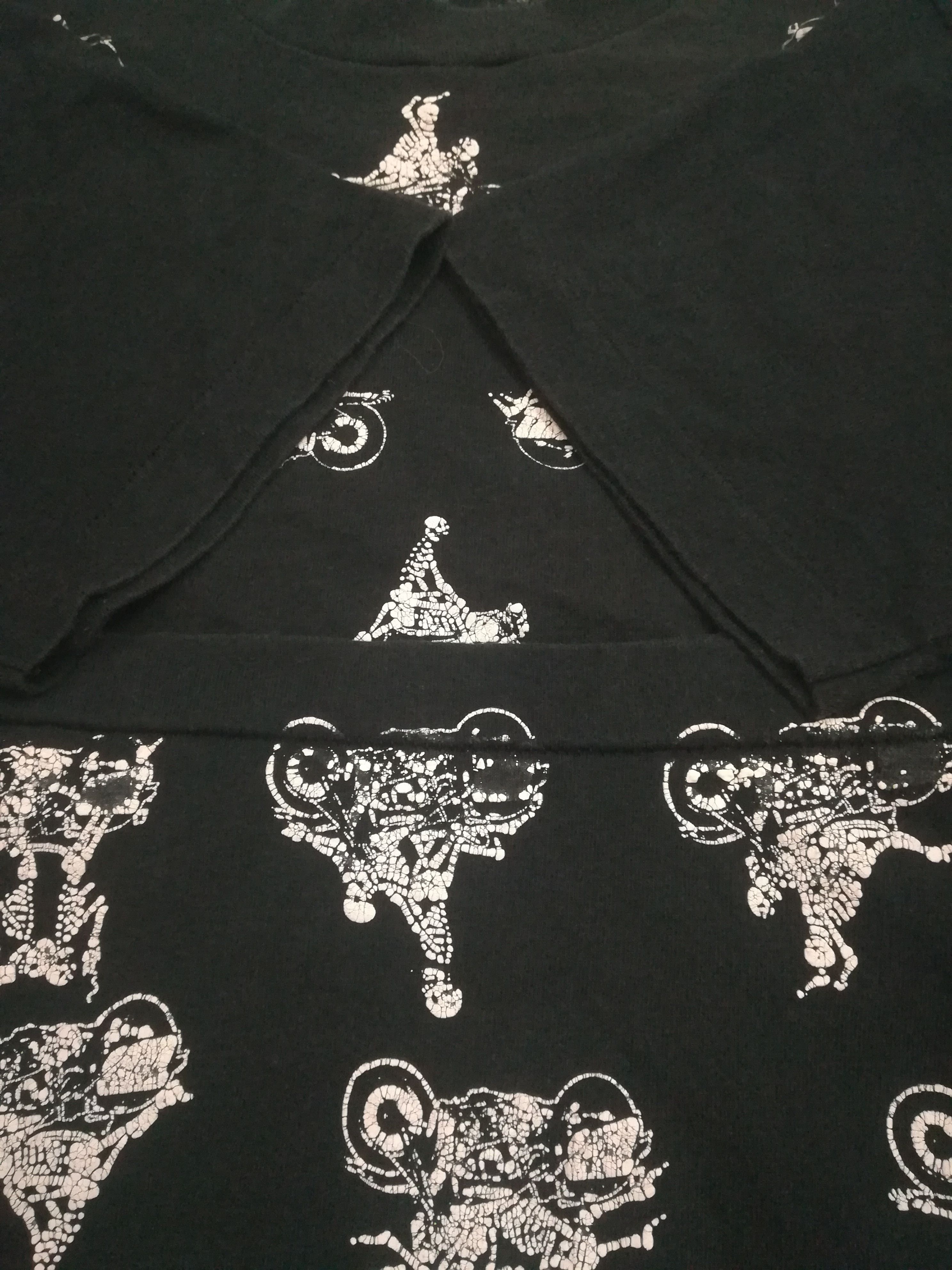 Other Vintage 90s Skeleton Sex Position Fashion Victim Tshirt Size US M / EU 48-50 / 2 - 4 Thumbnail