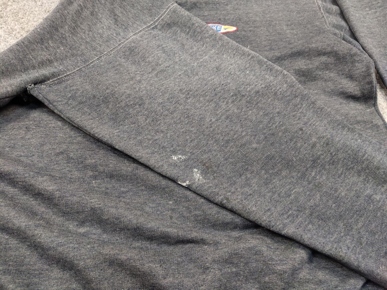 Nike Vintage 90's Nike Premier Distressed Paint Sweatshirt Size US L / EU 52-54 / 3 - 17 Thumbnail