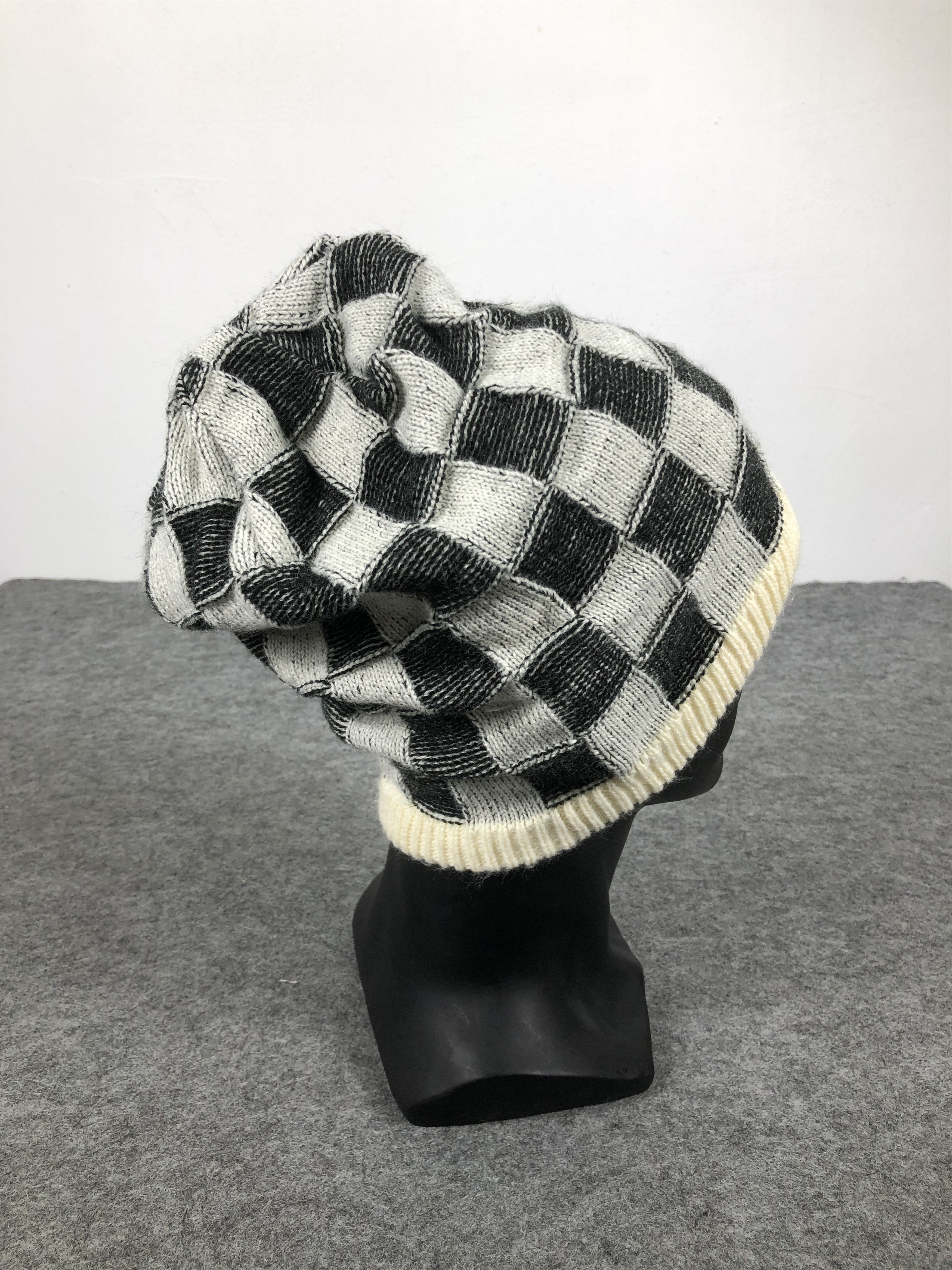 Japanese Brand × Vintage Vintage Japanese Brand Checked Beanie / Snow Hat / Snow Cap Size ONE SIZE - 4 Thumbnail