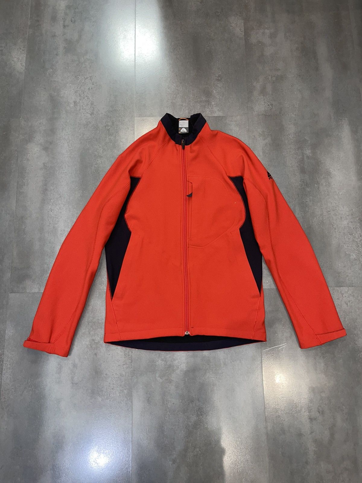Nike ACG Nike ACG Red Technical Track Light Jacket Size US M / EU 48-50 / 2 - 2 Thumbnail