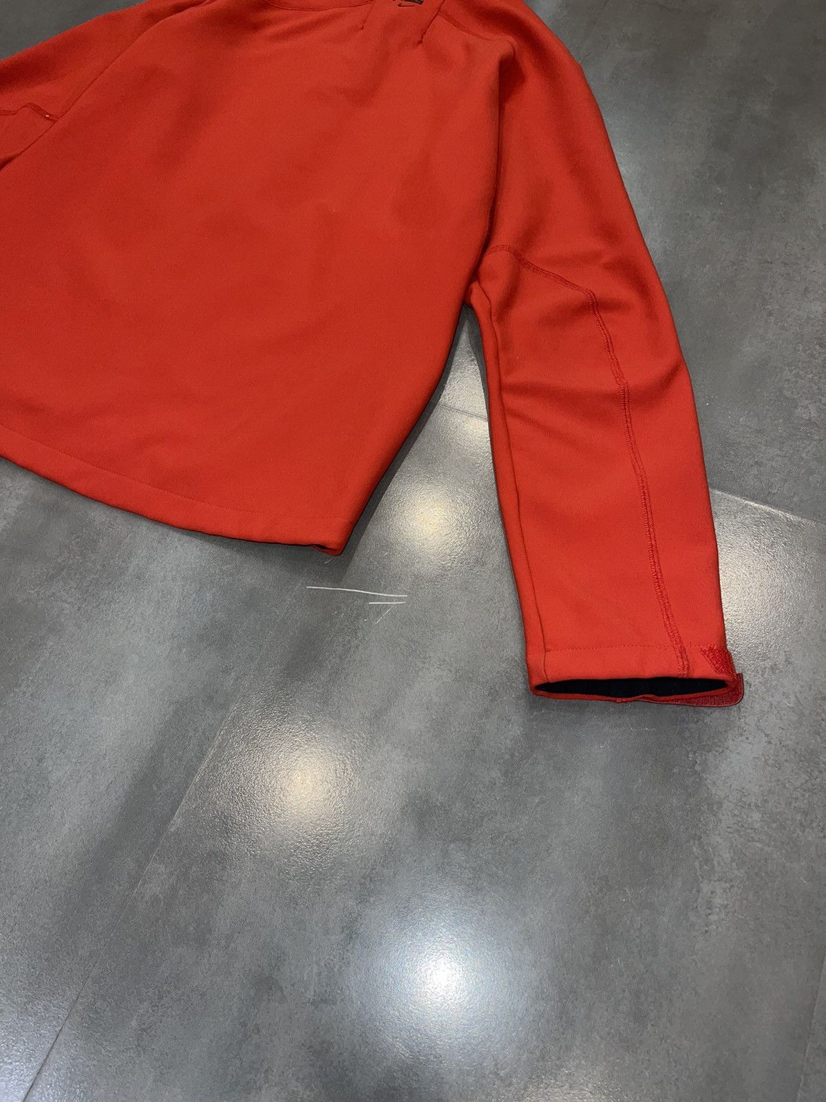 Nike ACG Nike ACG Red Technical Track Light Jacket Size US M / EU 48-50 / 2 - 12 Thumbnail