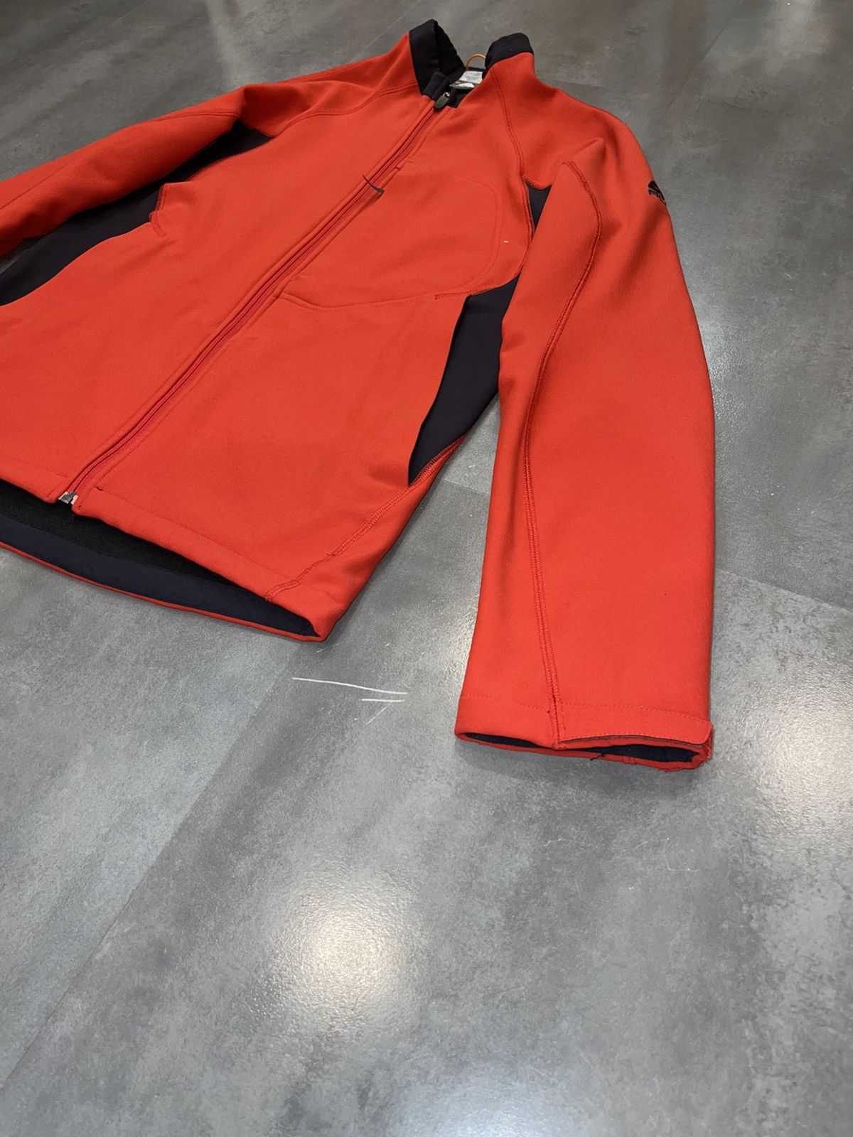 Nike ACG Nike ACG Red Technical Track Light Jacket Size US M / EU 48-50 / 2 - 7 Thumbnail