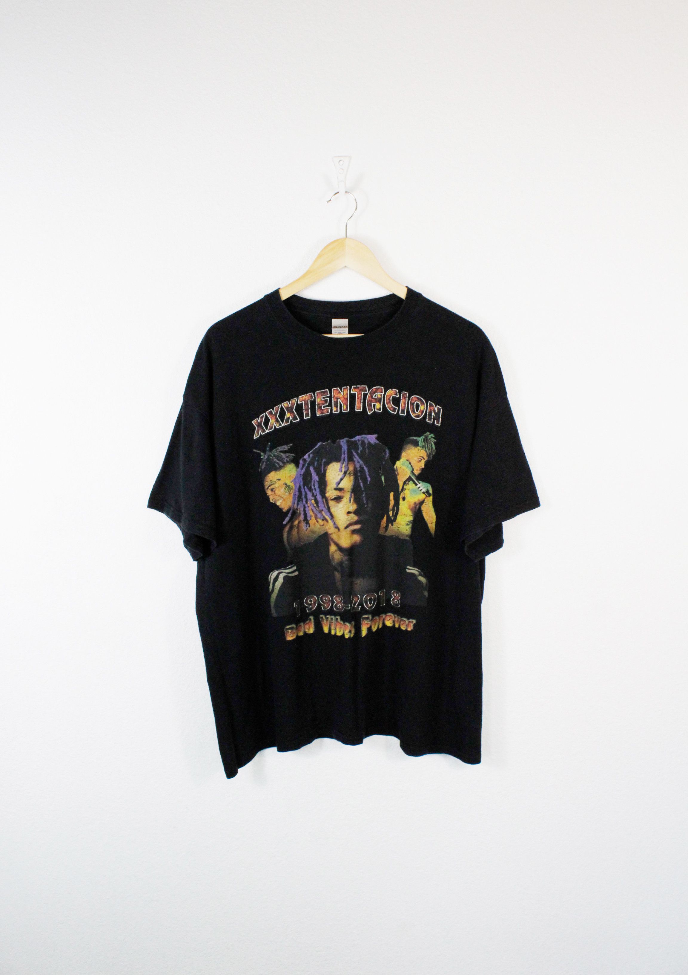 Rap Tees XXXTentacion 1998-2018 RIP Bab Wibes Forever Print Tee Size US XL / EU 56 / 4 - 1 Thumbnail