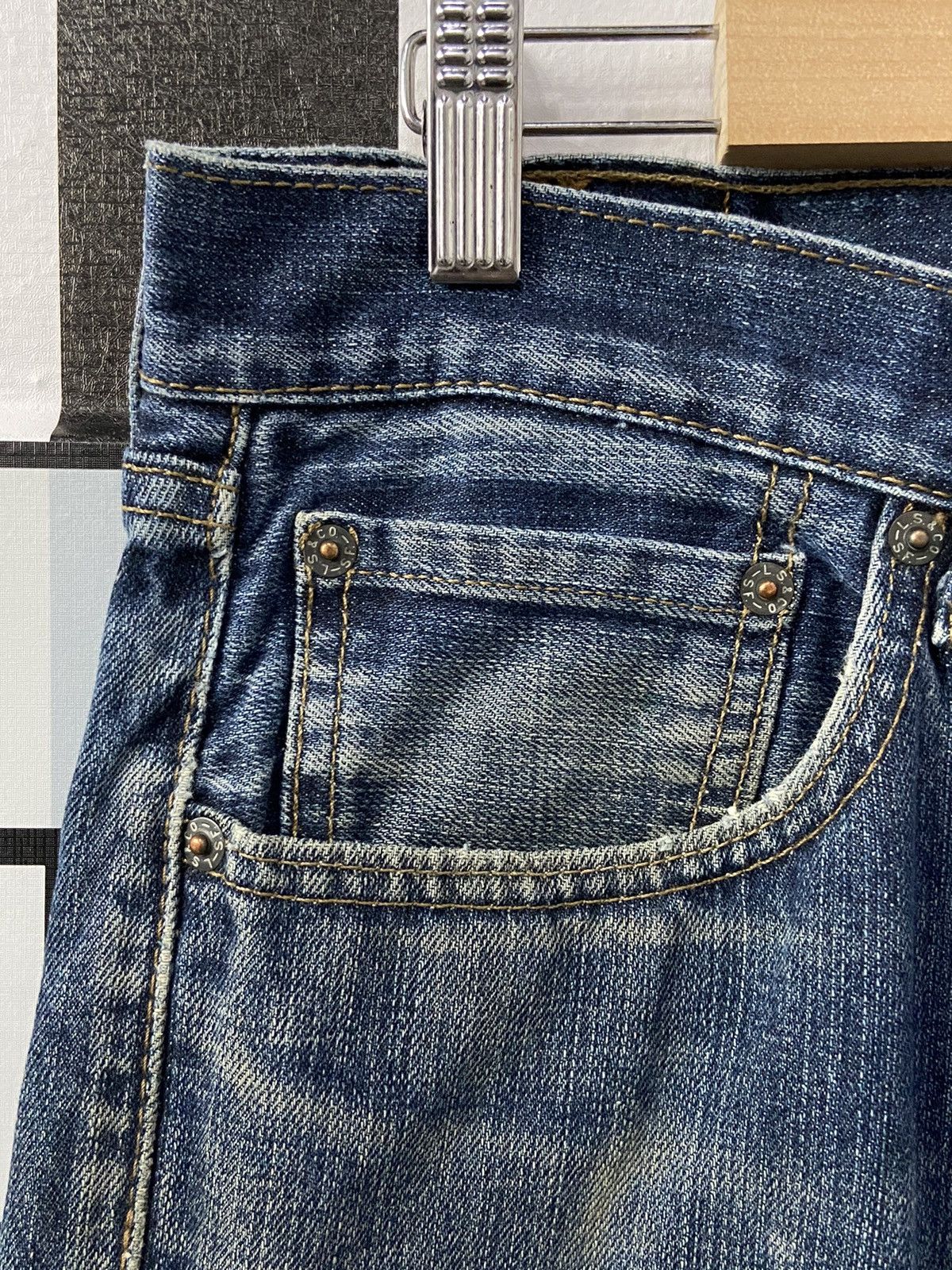 Levi's × Vintage Vintage Levi’s 505 Faded Blue Denim Pants Size US 31 - 9 Thumbnail