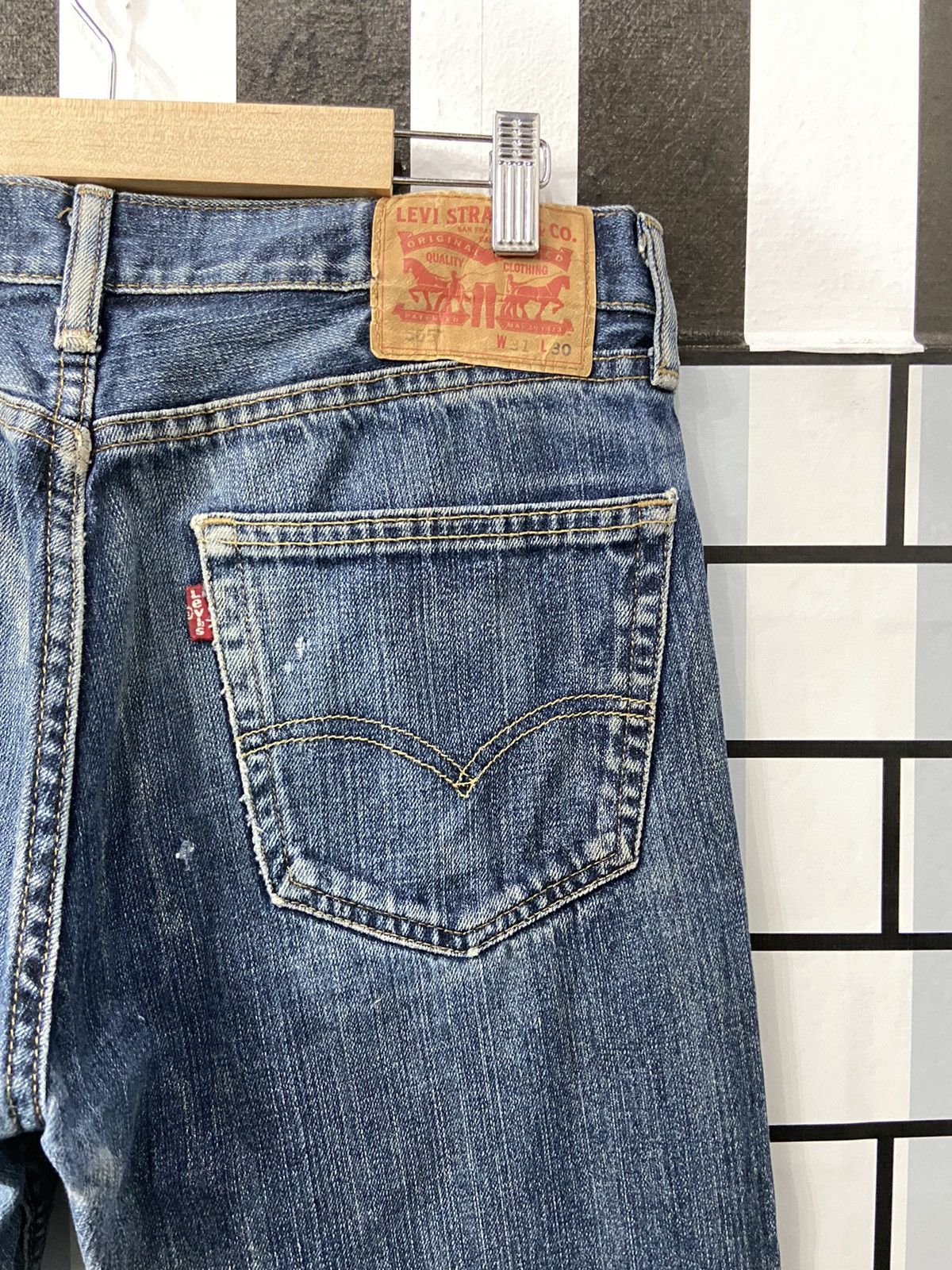 Levi's × Vintage Vintage Levi’s 505 Faded Blue Denim Pants Size US 31 - 13 Thumbnail