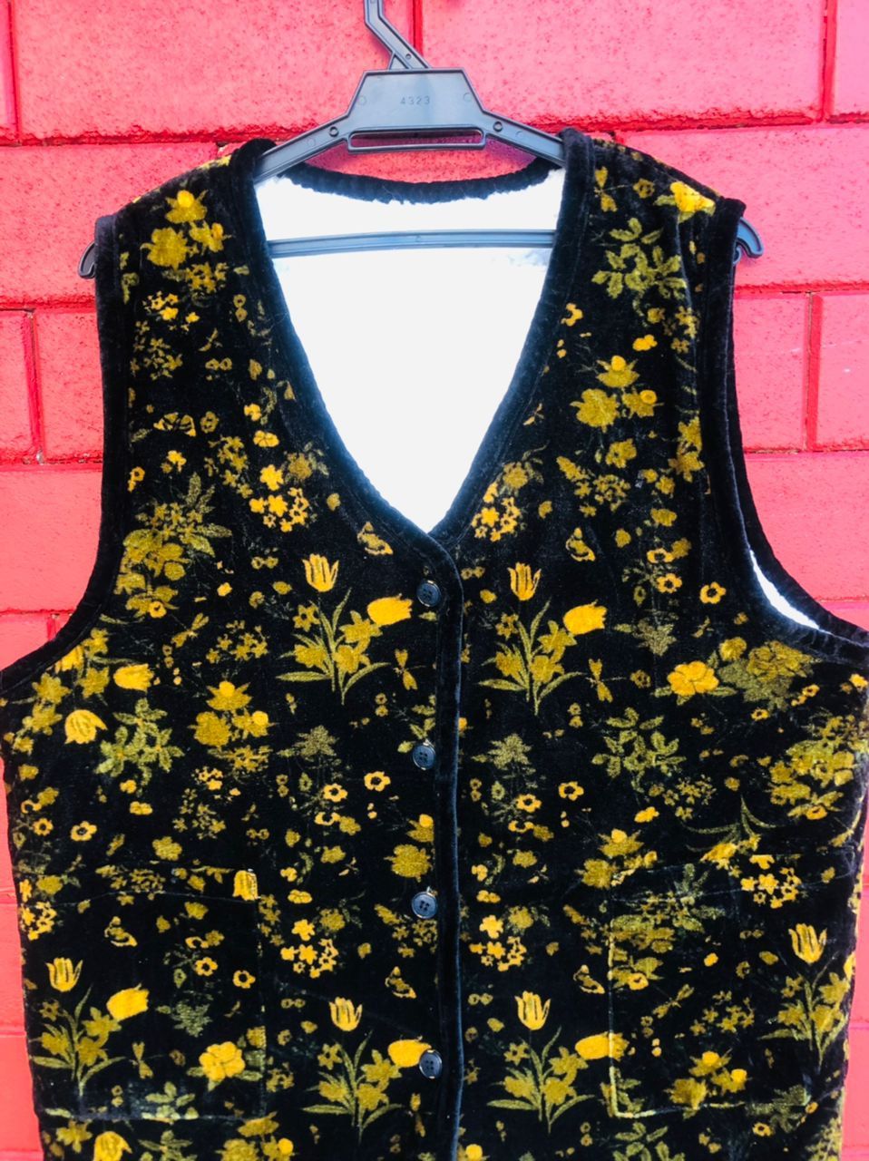 Japanese Brand × Vintage Vintage Floral Japanese Designed Fashion Style Vest Size US L / EU 52-54 / 3 - 4 Thumbnail