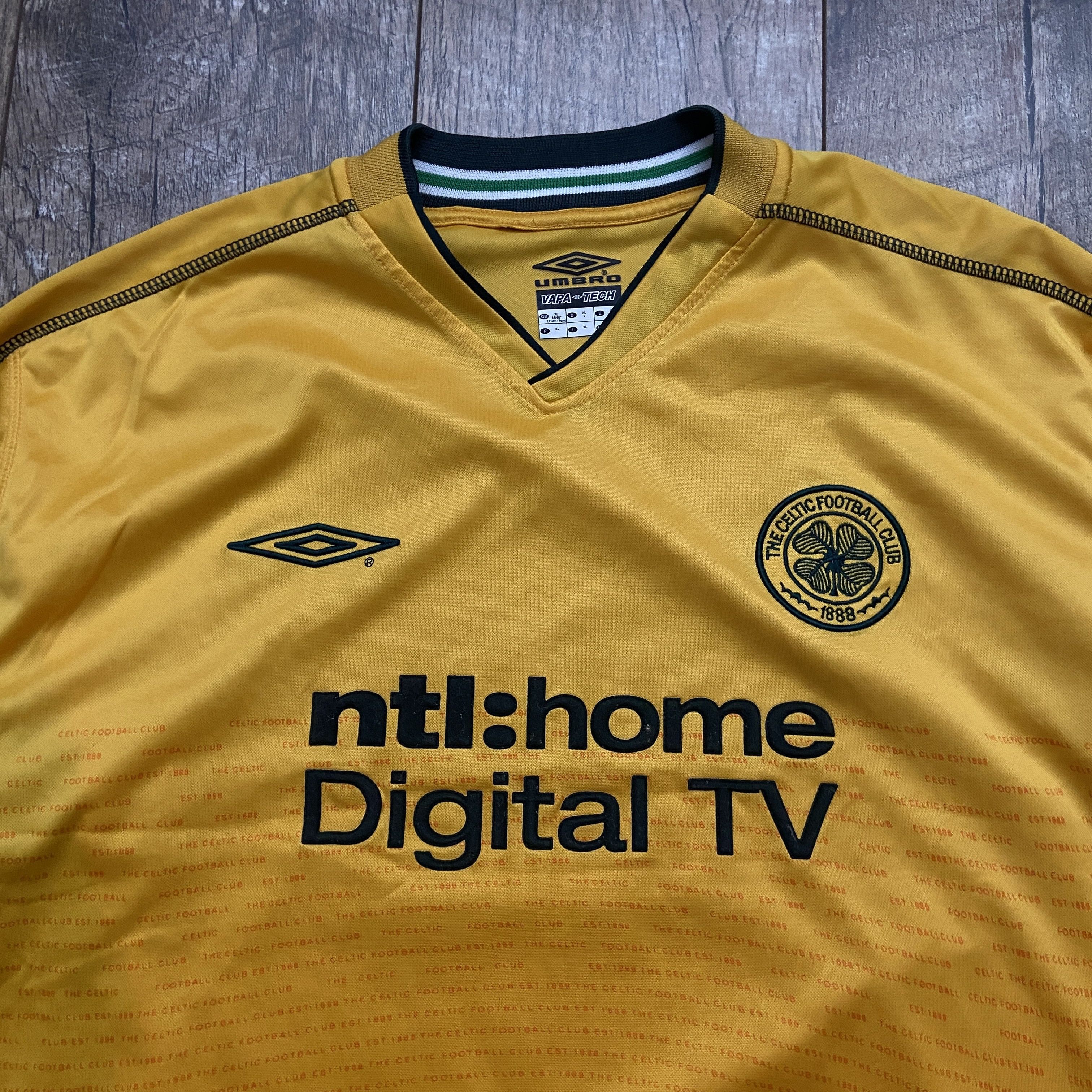Umbro 2002/03 Umbro Celtic Long Sleeve Vintage Jersey Size US XL / EU 56 / 4 - 2 Thumbnail