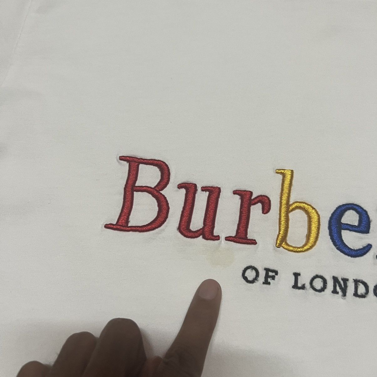 Burberry Burberrys Big Logo T Shirt Size US L / EU 52-54 / 3 - 7 Thumbnail