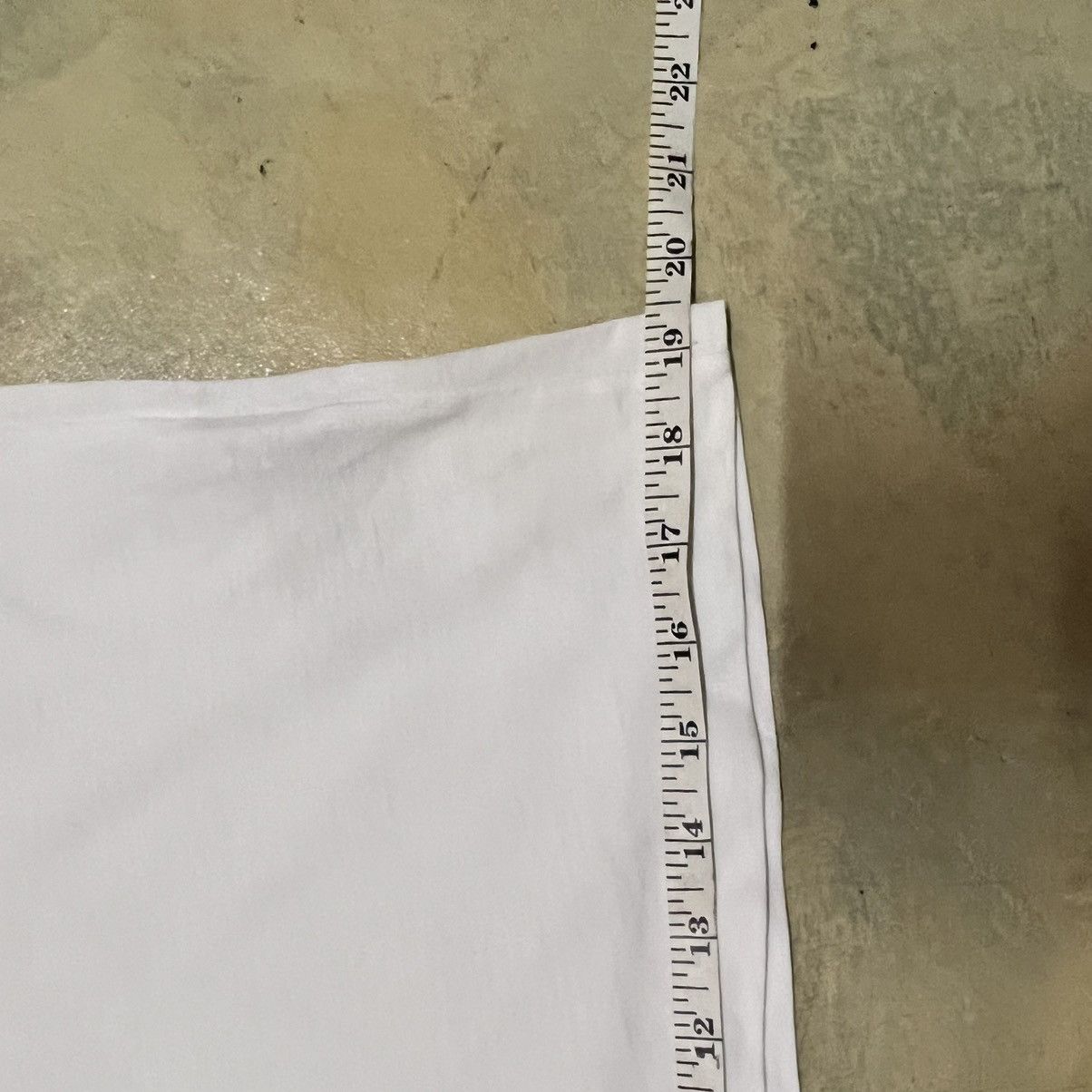 Burberry Burberrys Big Logo T Shirt Size US L / EU 52-54 / 3 - 12 Thumbnail