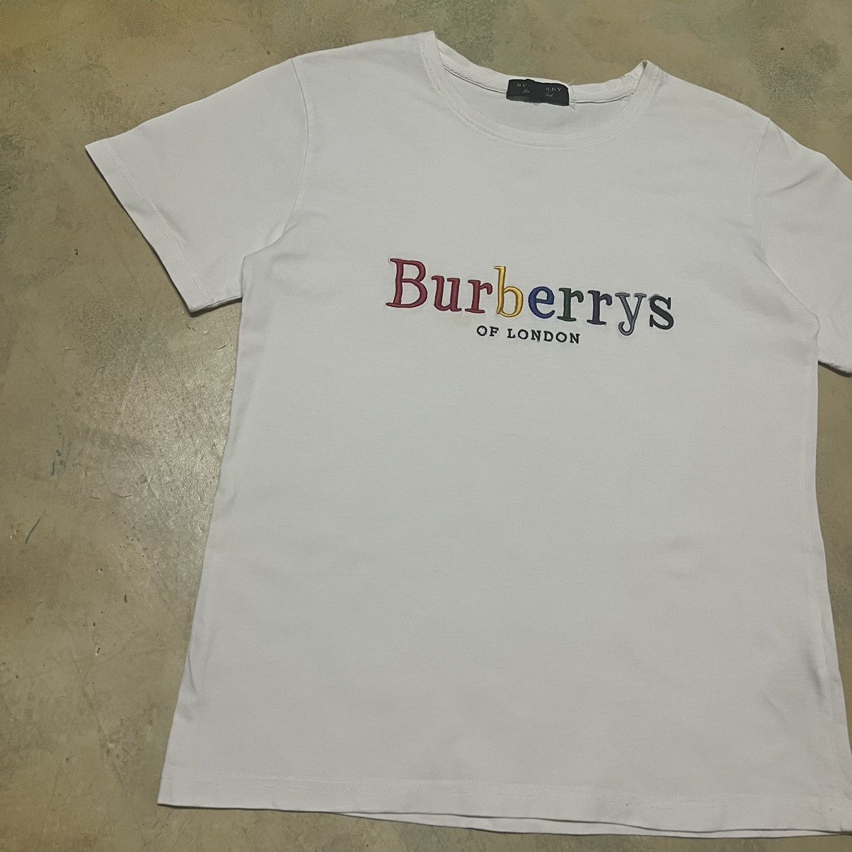 Burberry Burberrys Big Logo T Shirt Size US L / EU 52-54 / 3 - 4 Thumbnail