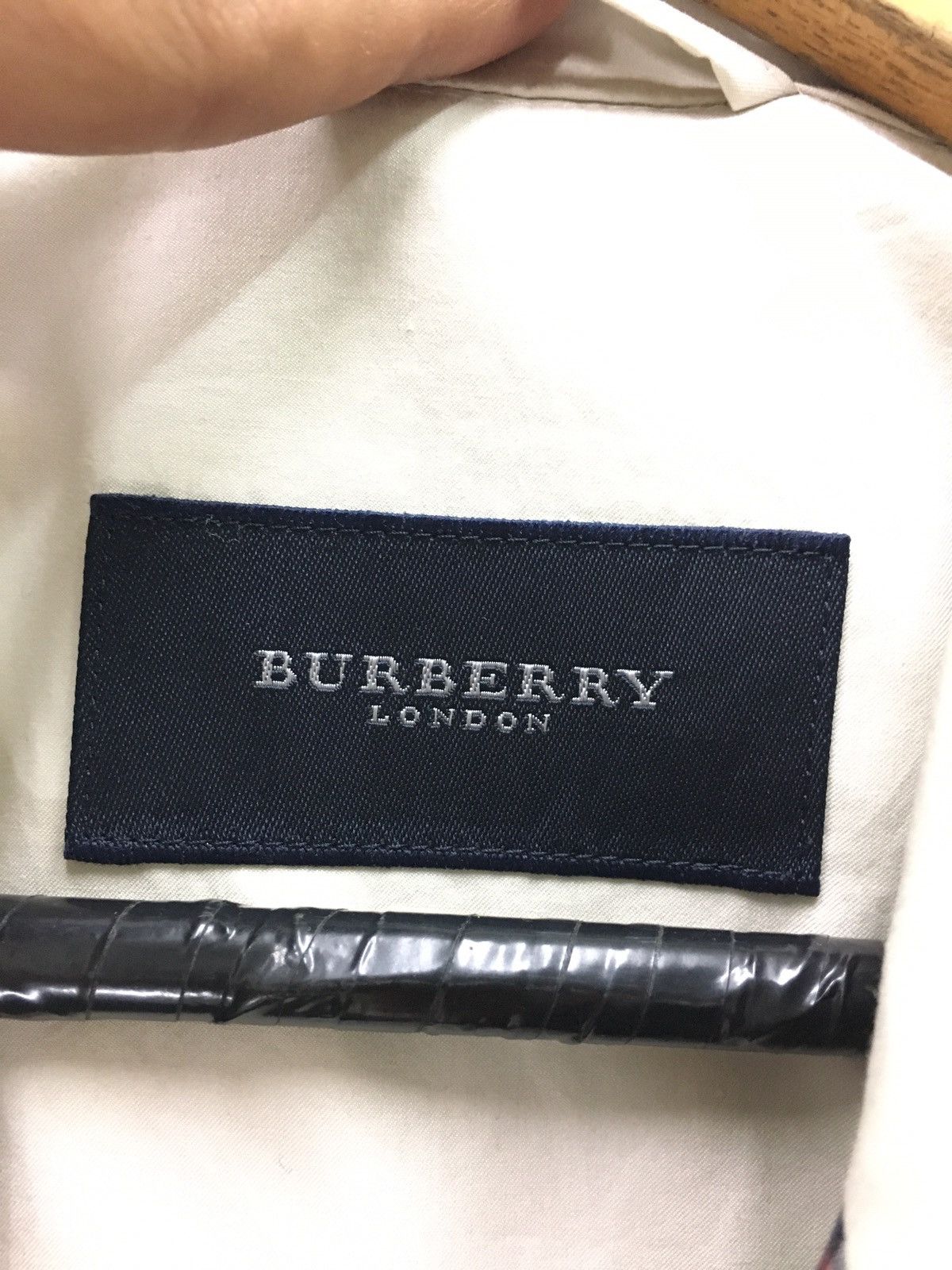 Burberry Vintage Burberry Small Logo Jacket Windbreaker Burberry Size US L / EU 52-54 / 3 - 12 Thumbnail