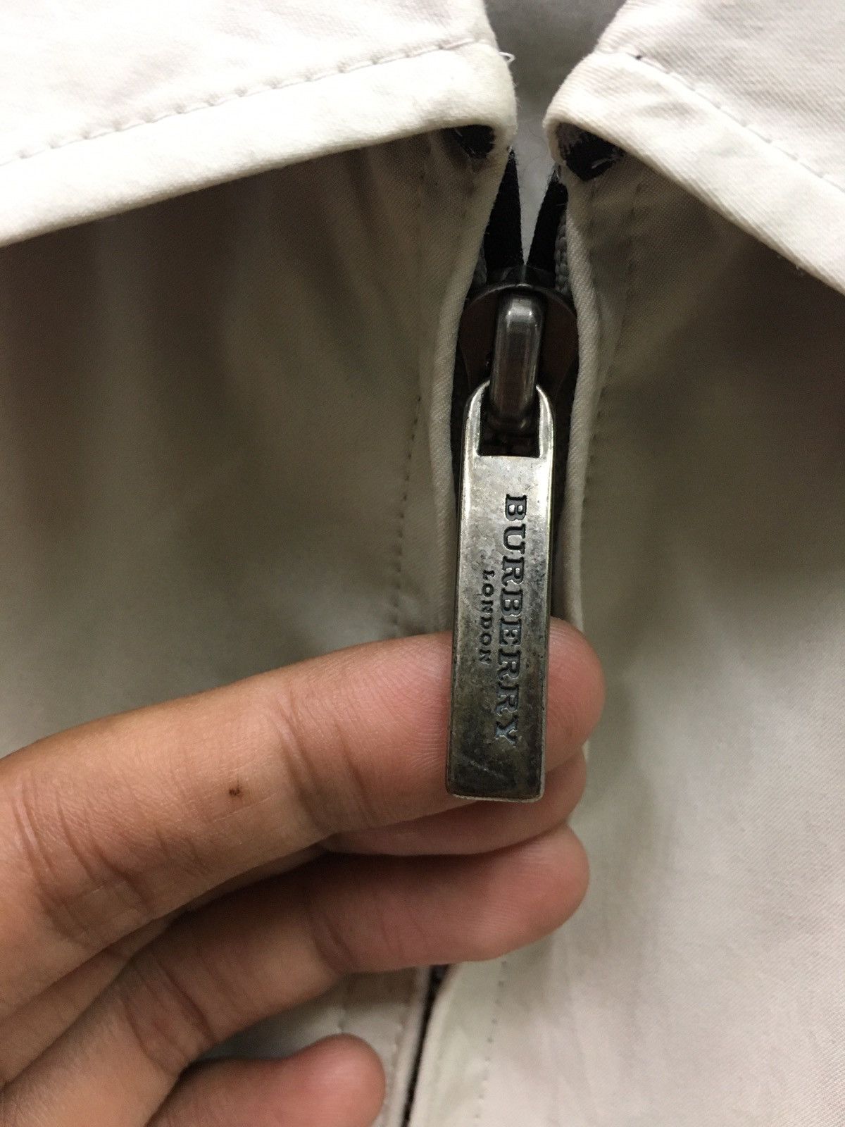 Burberry Vintage Burberry Small Logo Jacket Windbreaker Burberry Size US L / EU 52-54 / 3 - 11 Thumbnail
