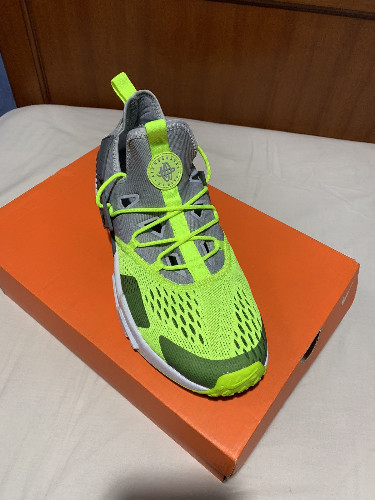Nike 2018 Nike Air Huarache Size US 11 / EU 44 - 3 Thumbnail
