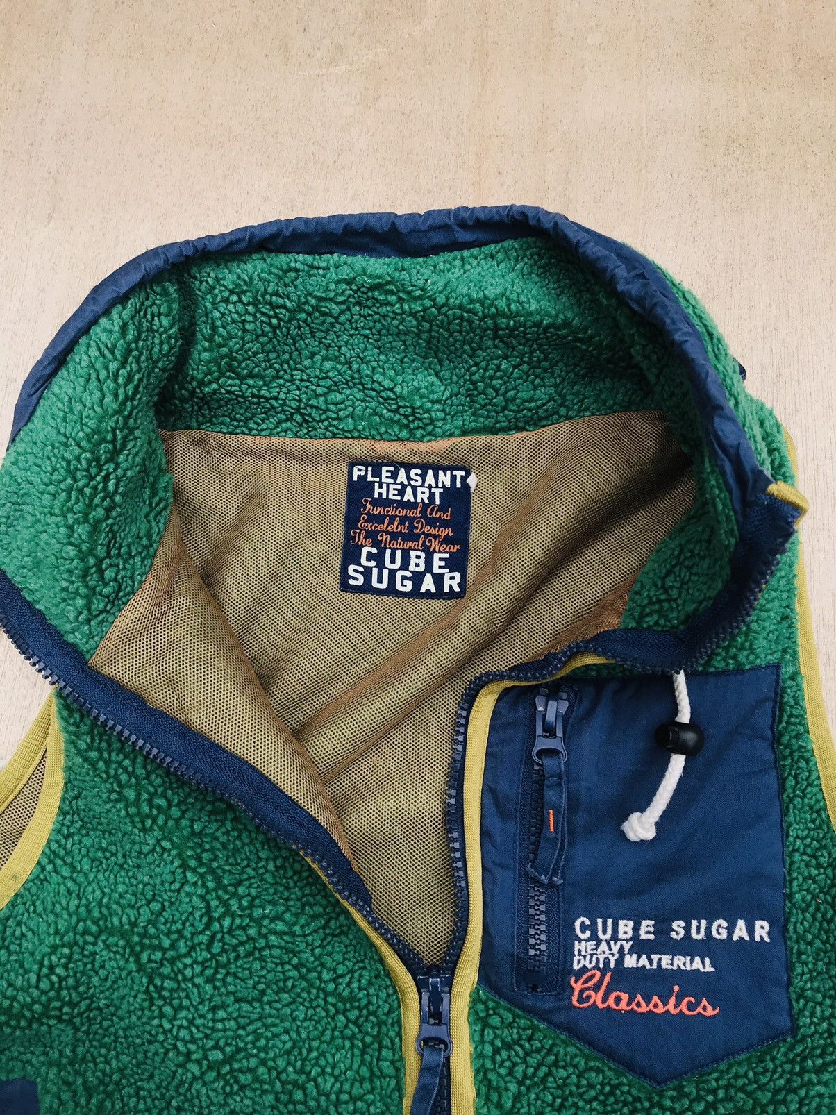 Japanese Brand Streetwear! Cube sugar japanese brand multicolor fleece Size US M / EU 48-50 / 2 - 7 Thumbnail