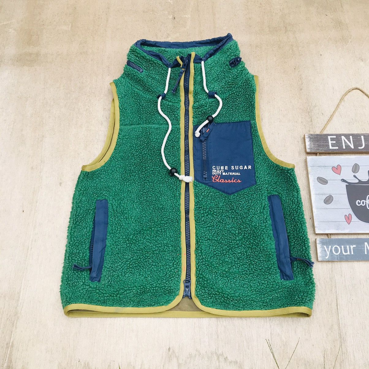 Japanese Brand Streetwear! Cube sugar japanese brand multicolor fleece Size US M / EU 48-50 / 2 - 2 Thumbnail