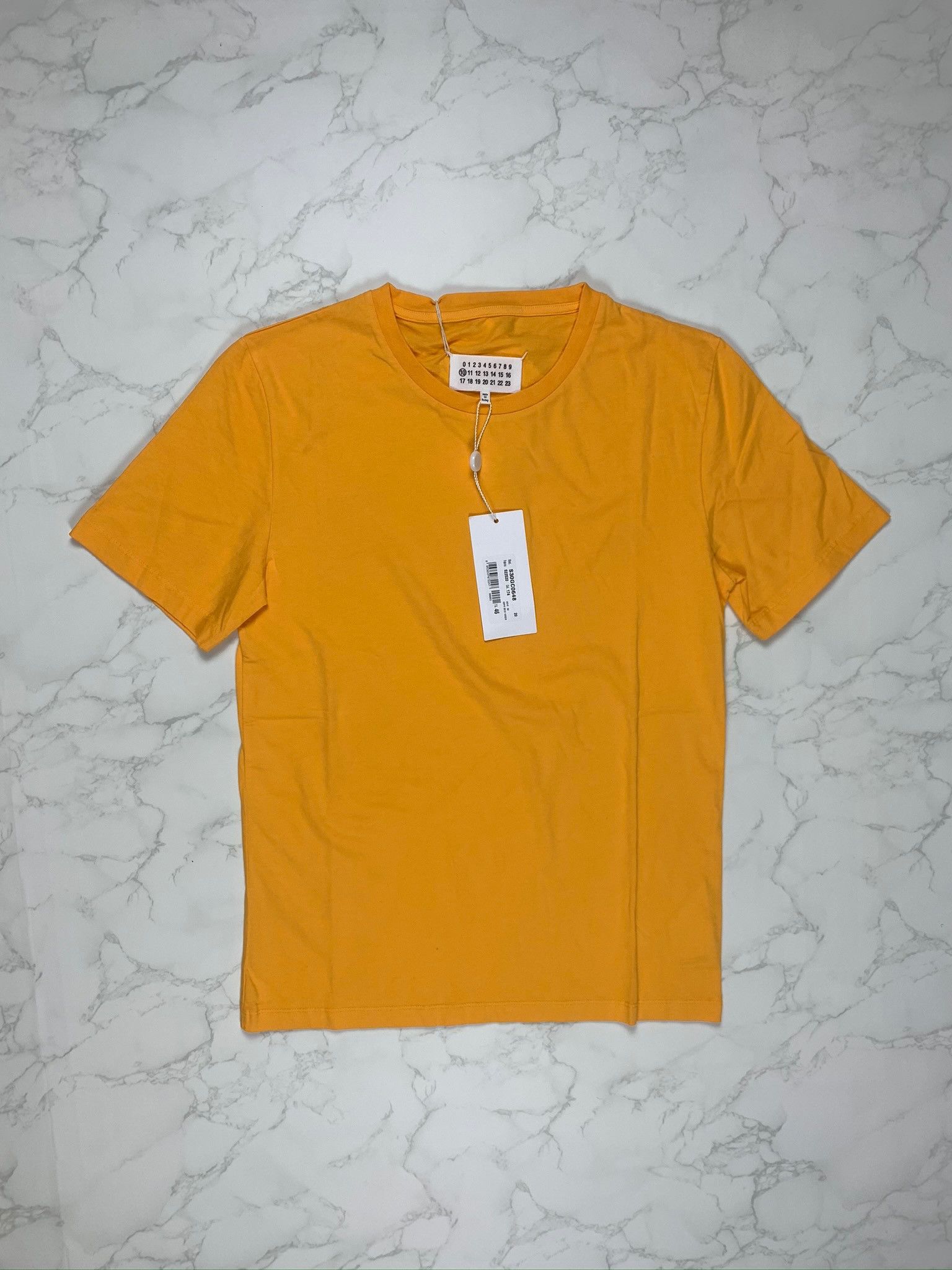 Maison Margiela Maison Margiela Yellow Crew Neck Tee Size US S / EU 44-46 / 1 - 1 Thumbnail
