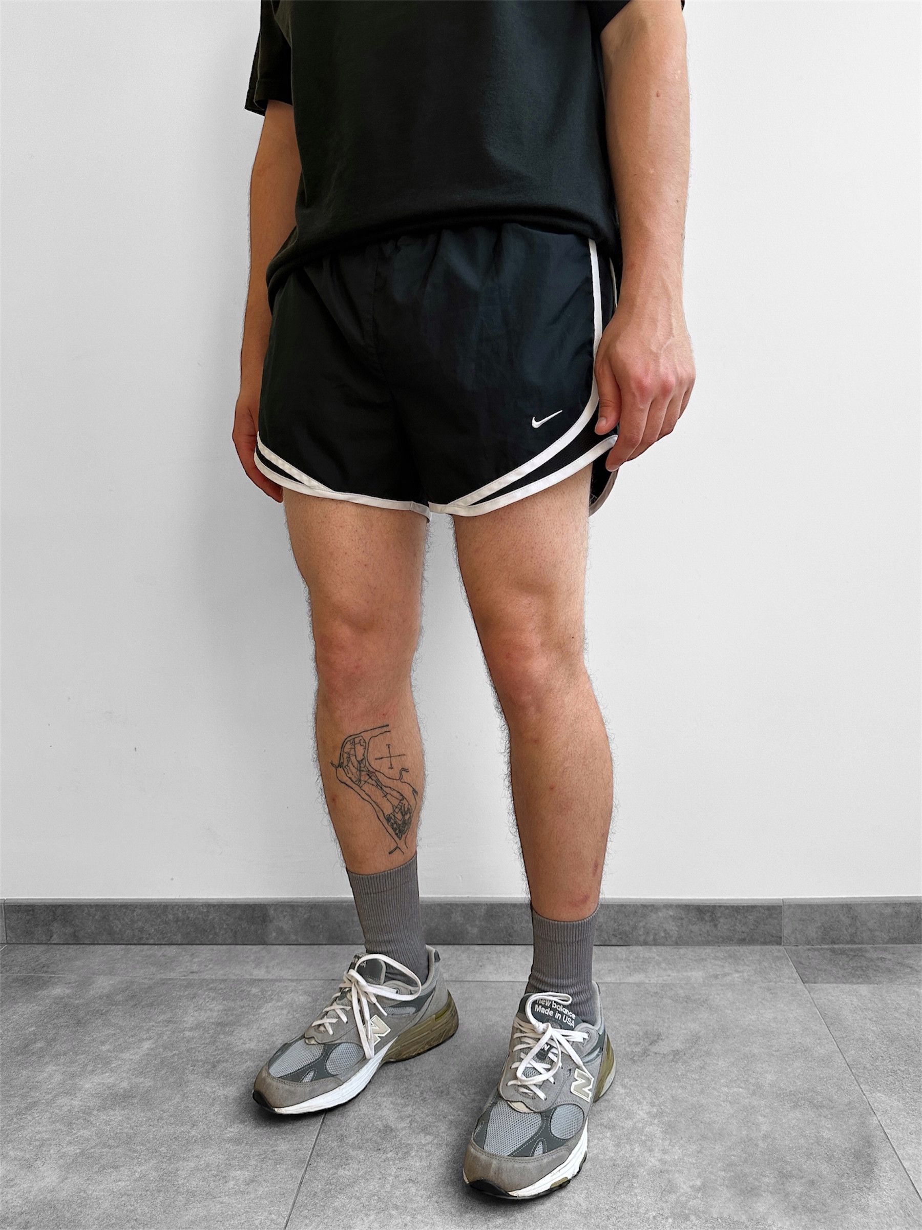 Nike Nike Running Shorts Size M Size US 32 / EU 48 - 2 Thumbnail
