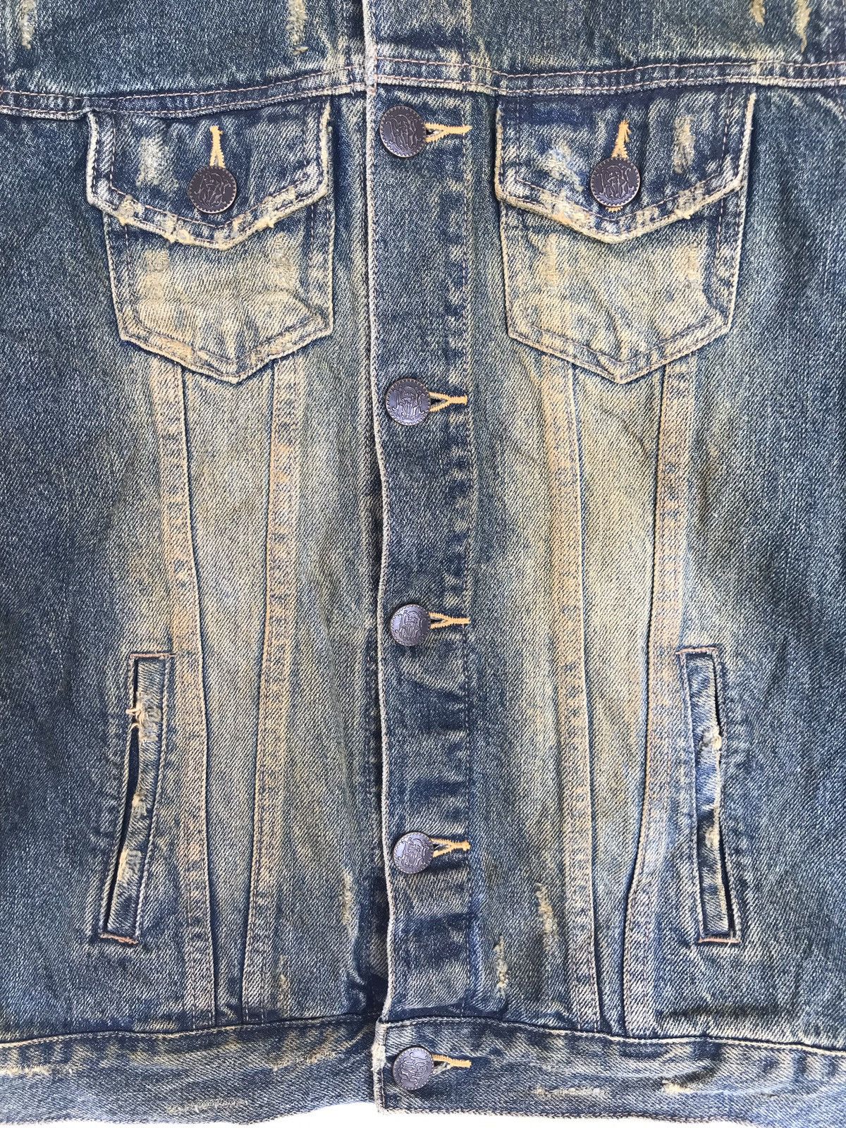 Japanese Brand Faded Wash Distressed Rusty Denim Trucker Jacket Size US S / EU 44-46 / 1 - 4 Thumbnail