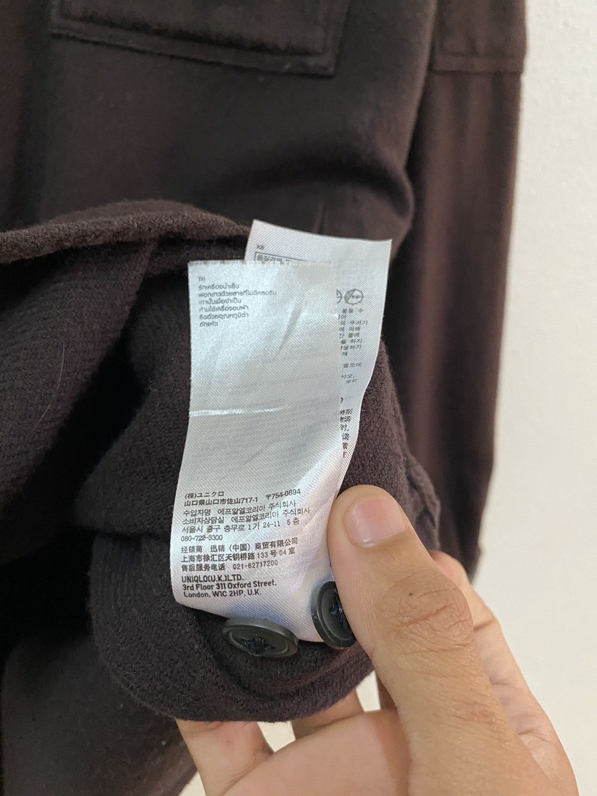 Jun Takahashi × Undercover × Uniqlo ✅NEED GONE✅UNIQLO UNDERCOVER HYBRID MULTI POCKET BUTTON UP Size US M / EU 48-50 / 2 - 11 Thumbnail