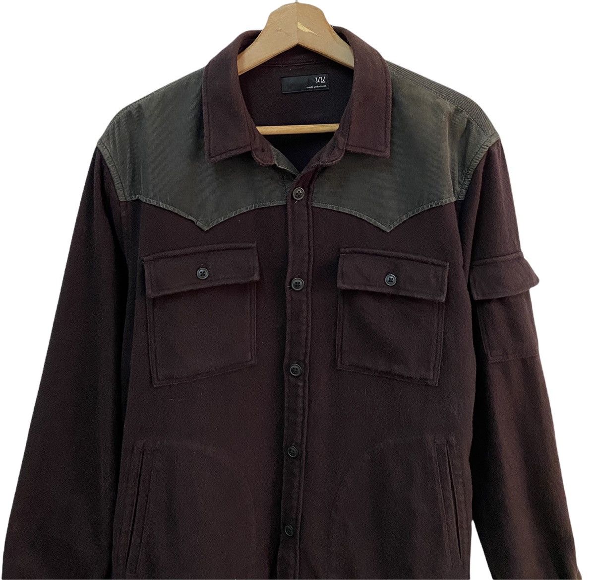 Jun Takahashi × Undercover × Uniqlo ✅NEED GONE✅UNIQLO UNDERCOVER HYBRID MULTI POCKET BUTTON UP Size US M / EU 48-50 / 2 - 2 Thumbnail