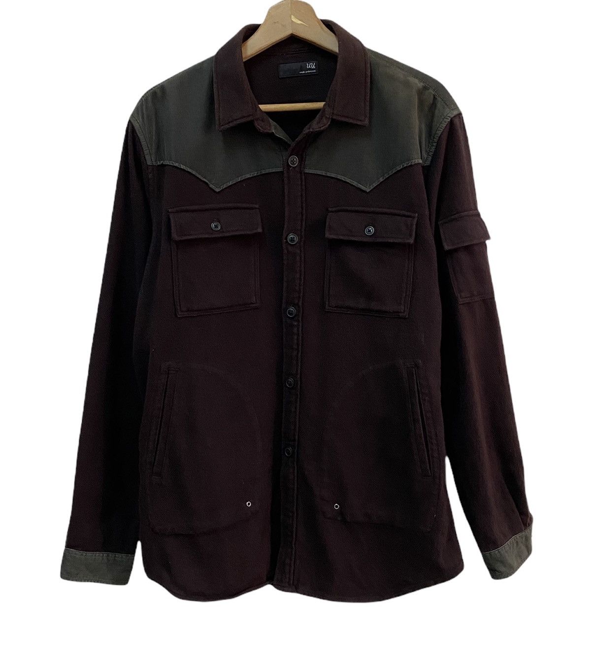 Jun Takahashi × Undercover × Uniqlo ✅NEED GONE✅UNIQLO UNDERCOVER HYBRID MULTI POCKET BUTTON UP Size US M / EU 48-50 / 2 - 5 Thumbnail