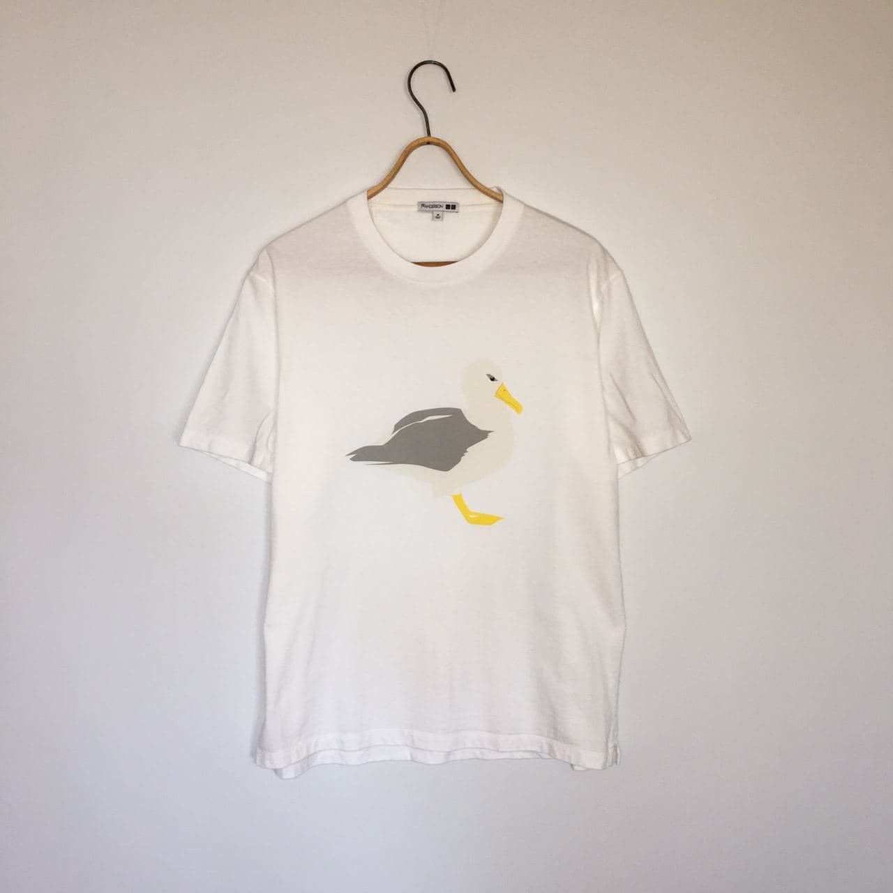 JW Anderson × Uniqlo J.W.Anderson x Uniqlo Seagull T-Shirt Size M Size US M / EU 48-50 / 2 - 1 Thumbnail